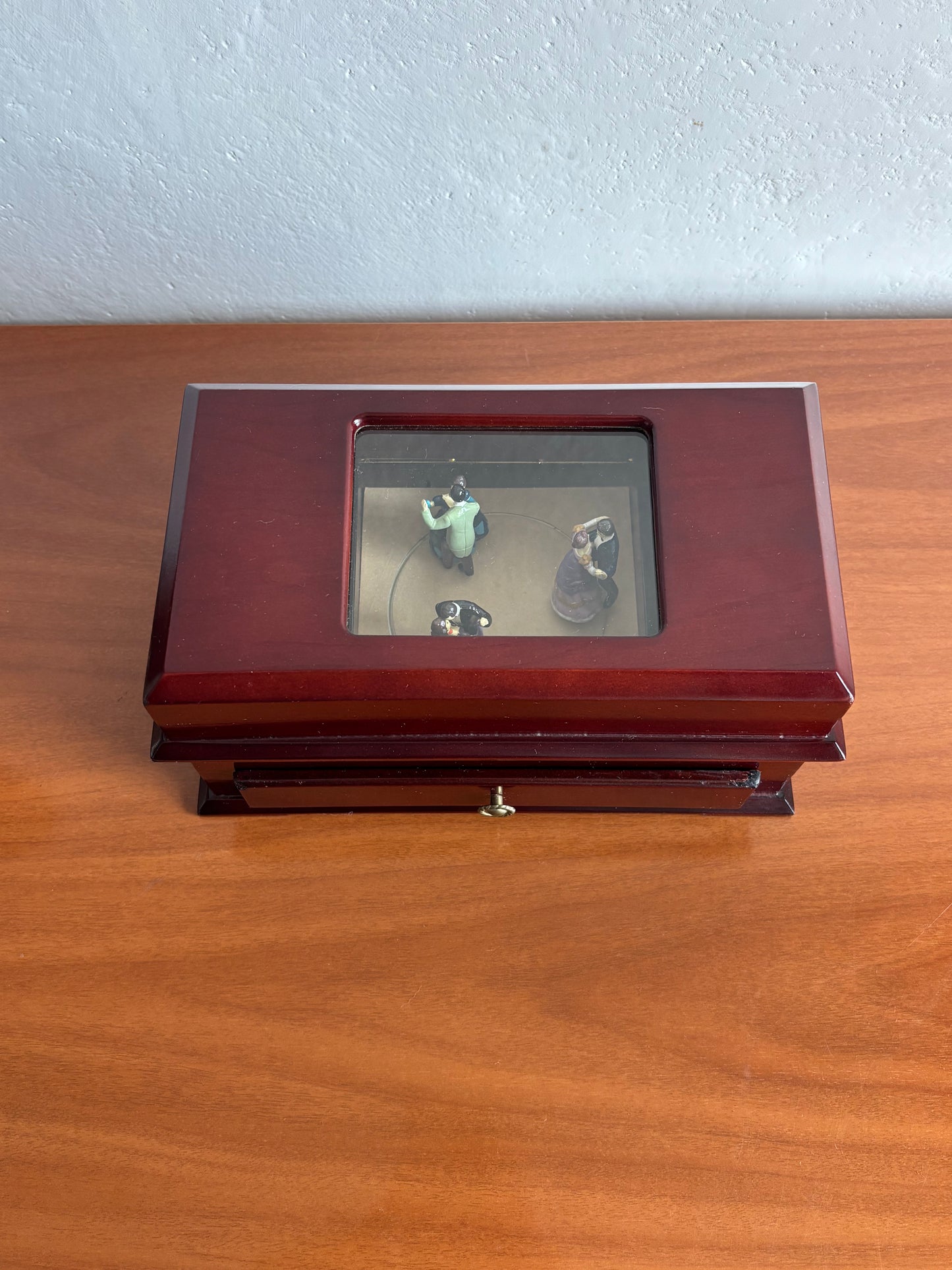 Musical Mr. Christmas Jewelry Box with Rotating Ballroom Scene