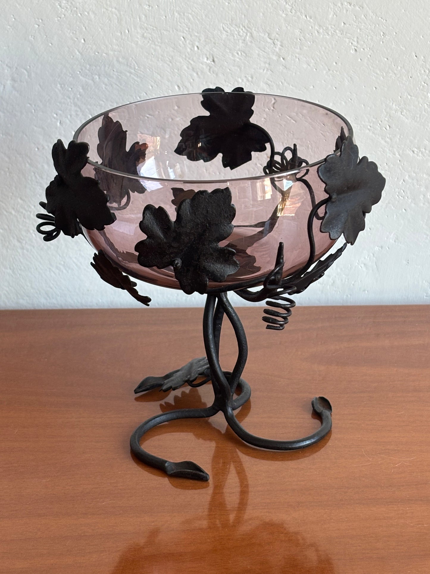 Vaso vintage in stile Liberty in Vetro Soffiato e Ferro Battuto