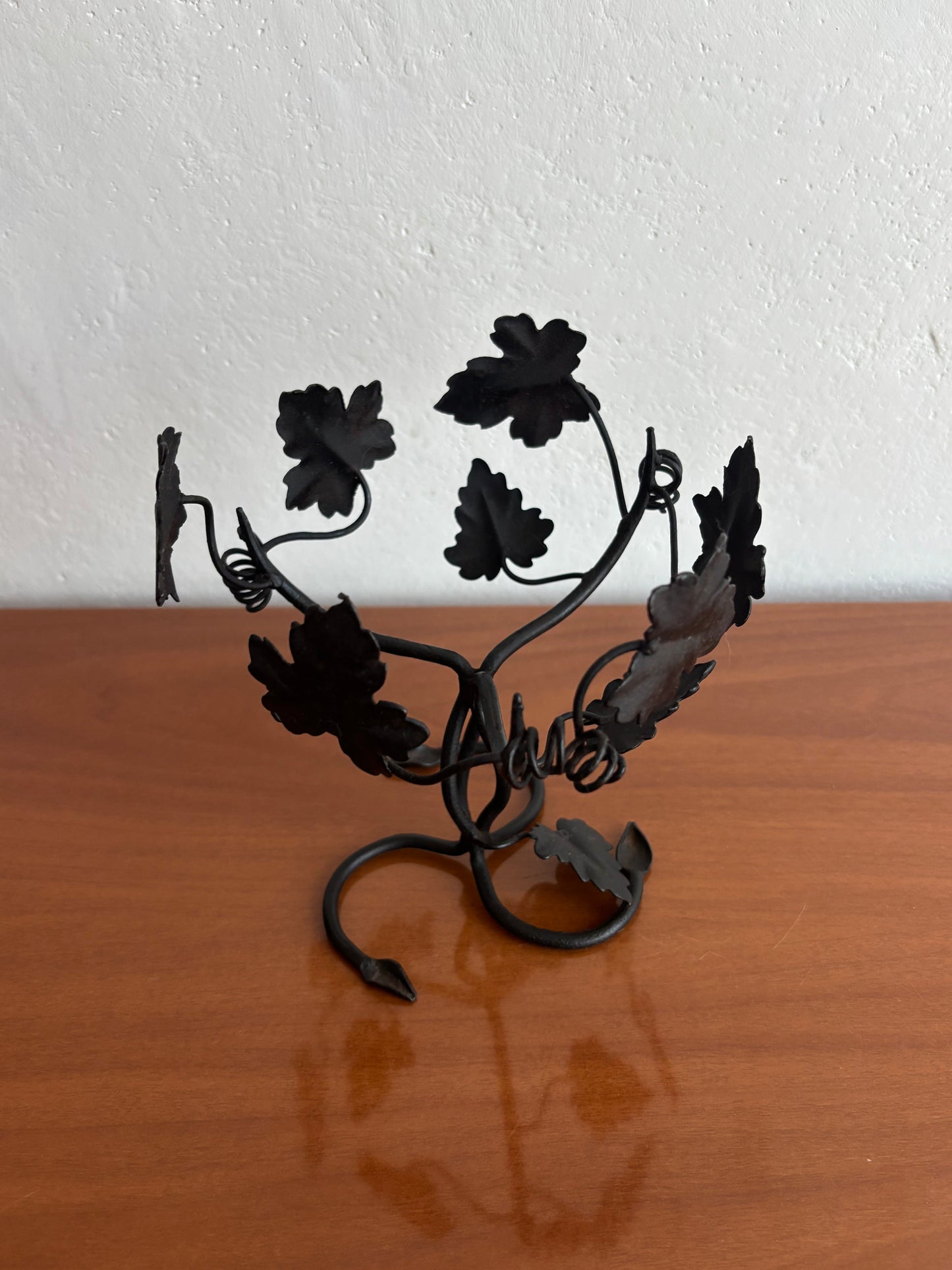 Vaso vintage in stile Liberty in Vetro Soffiato e Ferro Battuto