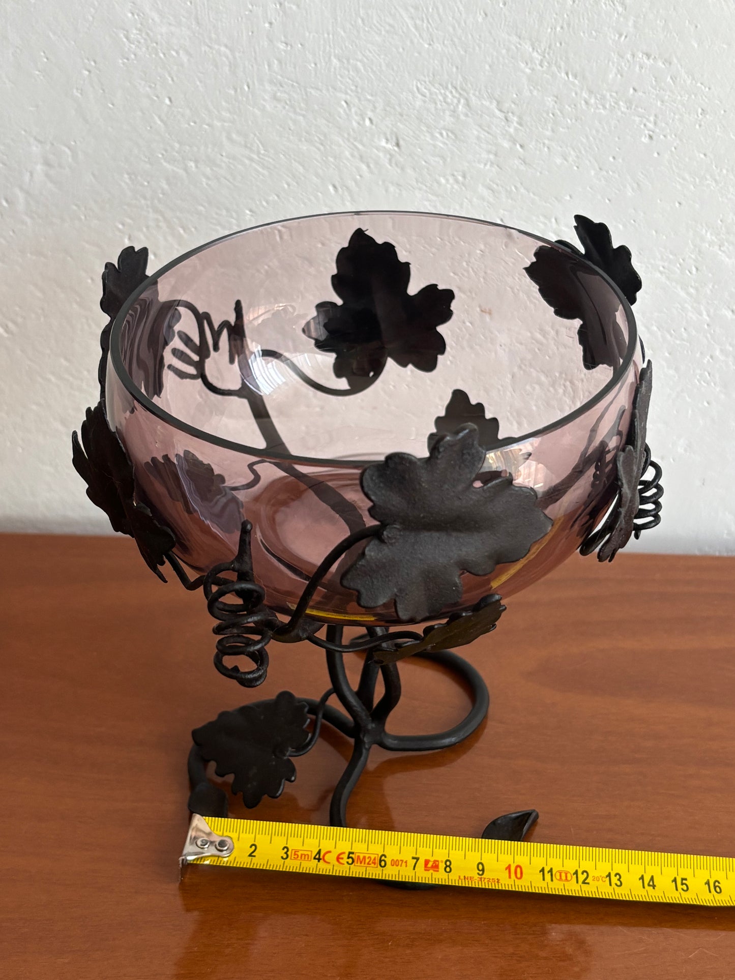 Vaso vintage in stile Liberty in Vetro Soffiato e Ferro Battuto