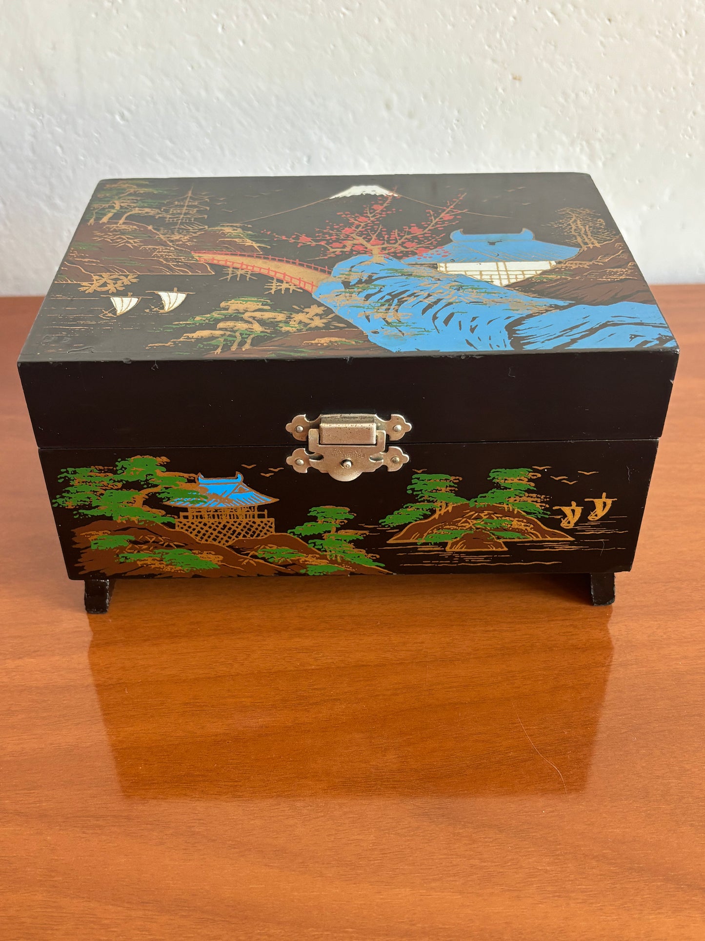 Vintage Japanisches Lack‑Schmuckkästchen mit funktionierendem Spielwerk