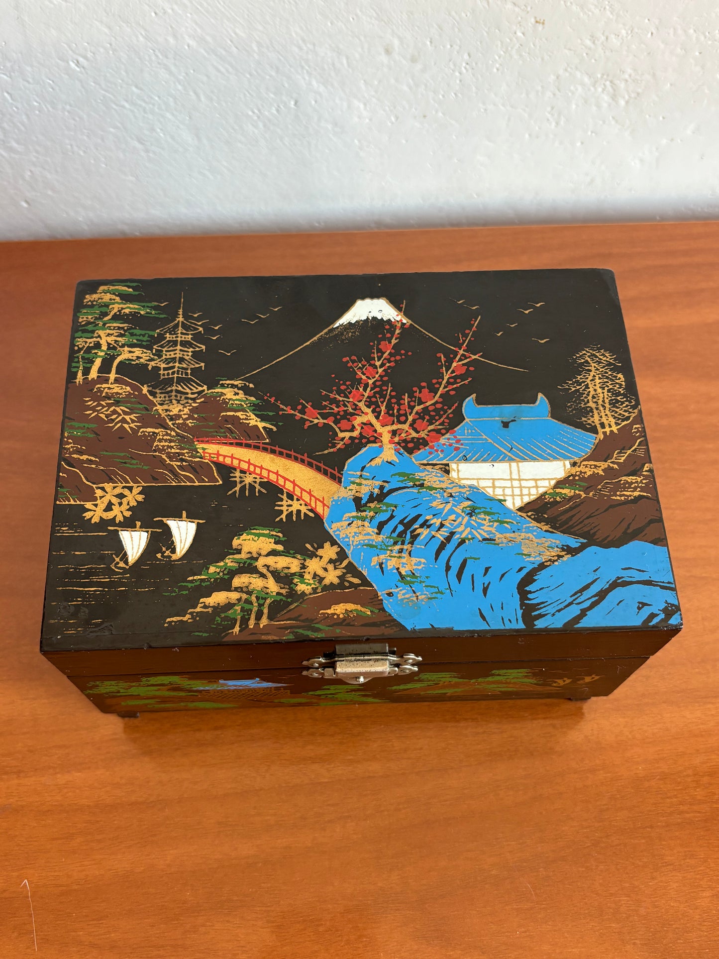 Vintage Japanisches Lack‑Schmuckkästchen mit funktionierendem Spielwerk