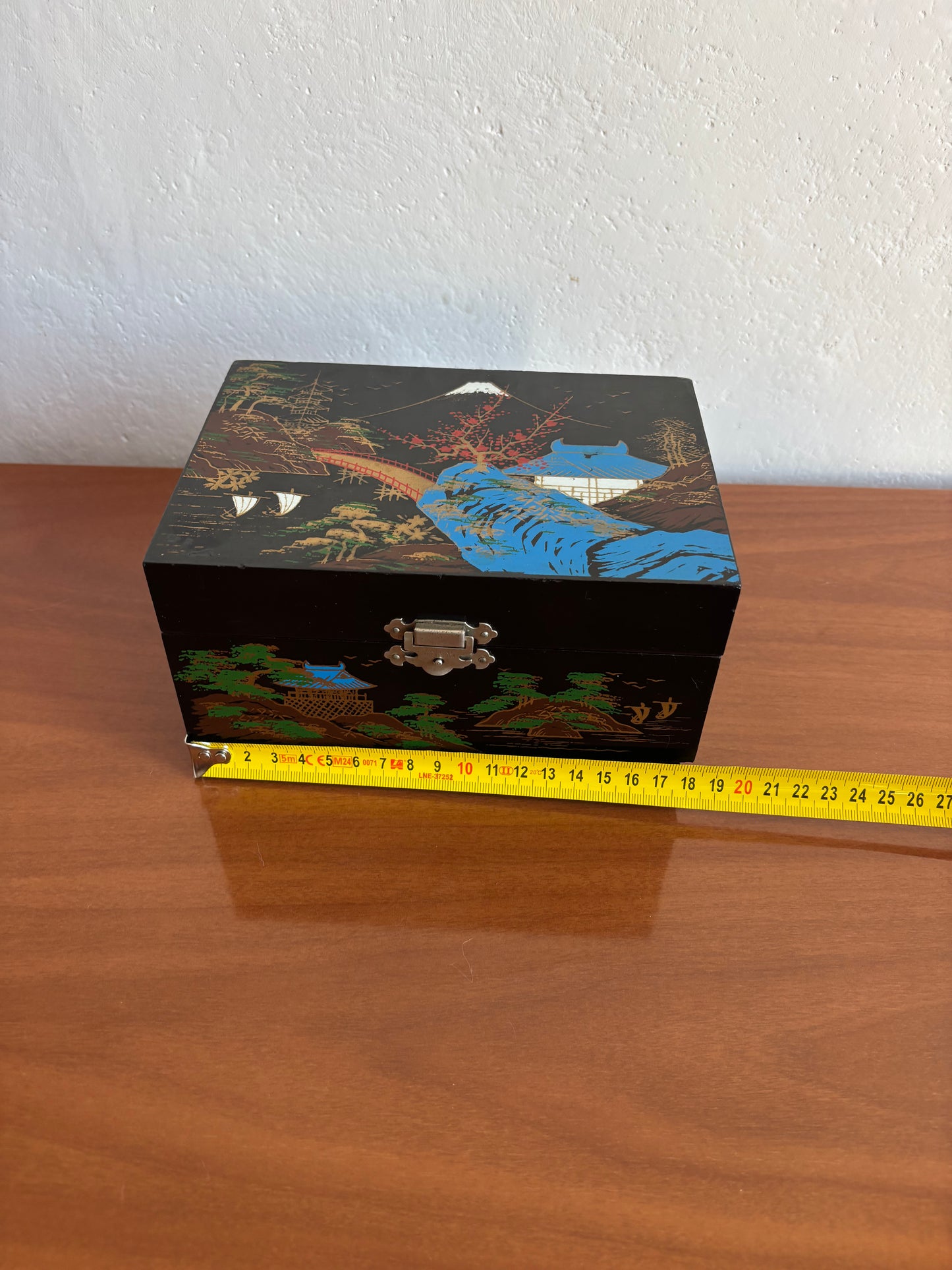 Vintage Japanisches Lack‑Schmuckkästchen mit funktionierendem Spielwerk