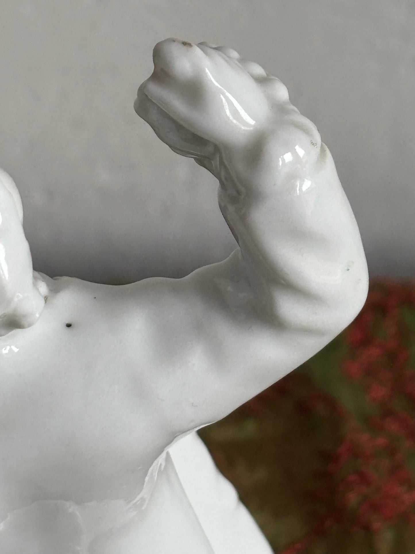 White ceramic pen holder, possible European production, 19th century