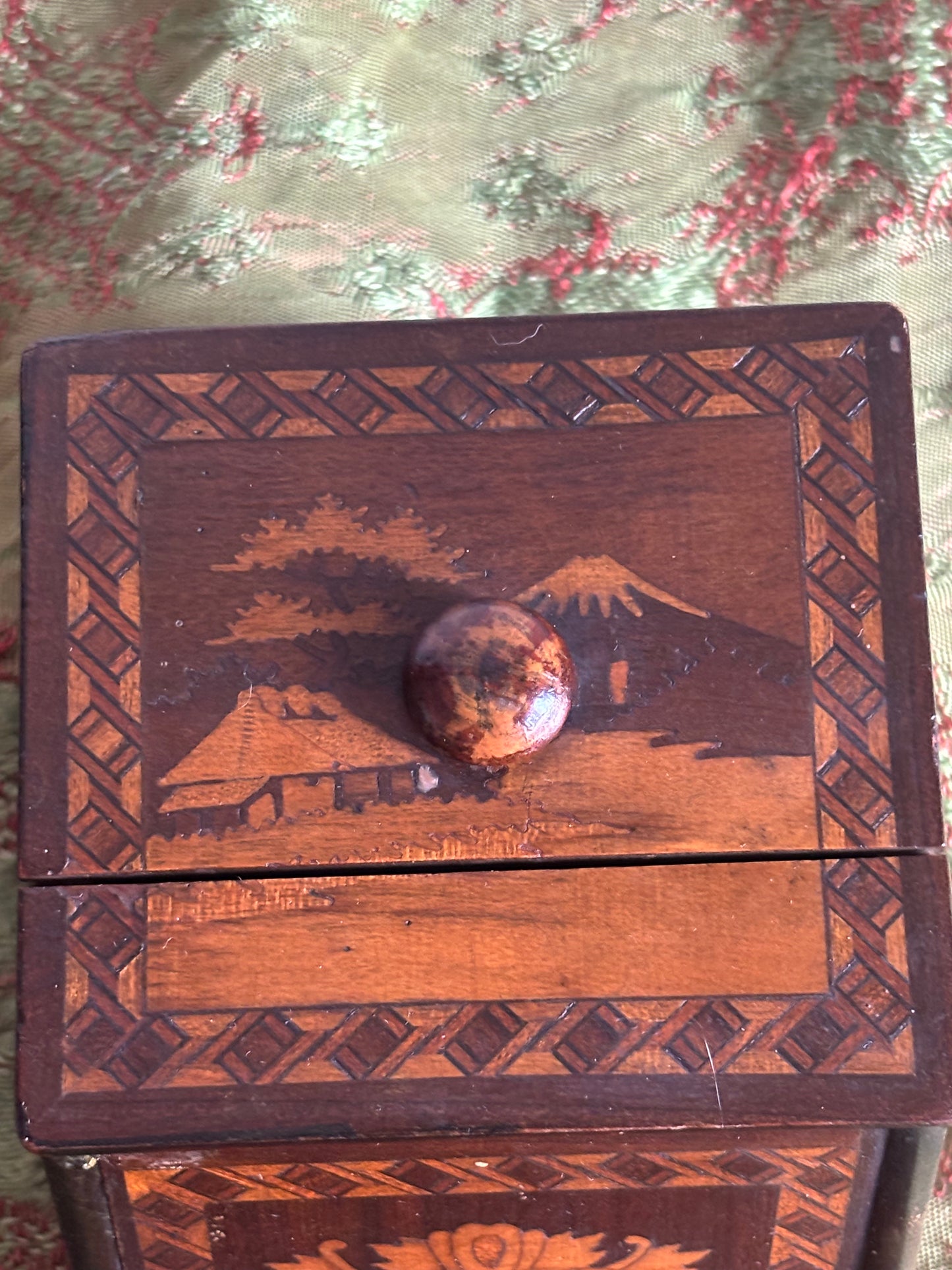 Vintage Wooden Cigarette Holder with Restored Bird – Fully Functional Manual Opening