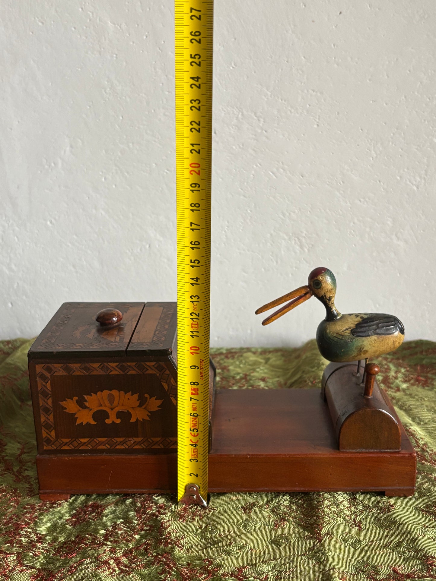 Vintage Wooden Cigarette Holder with Restored Bird – Fully Functional Manual Opening