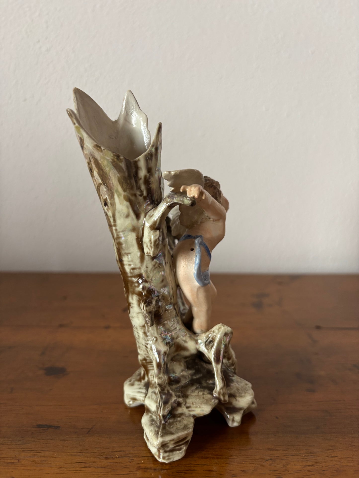 Vasetto Porta Boccioli in Ceramica con Putto