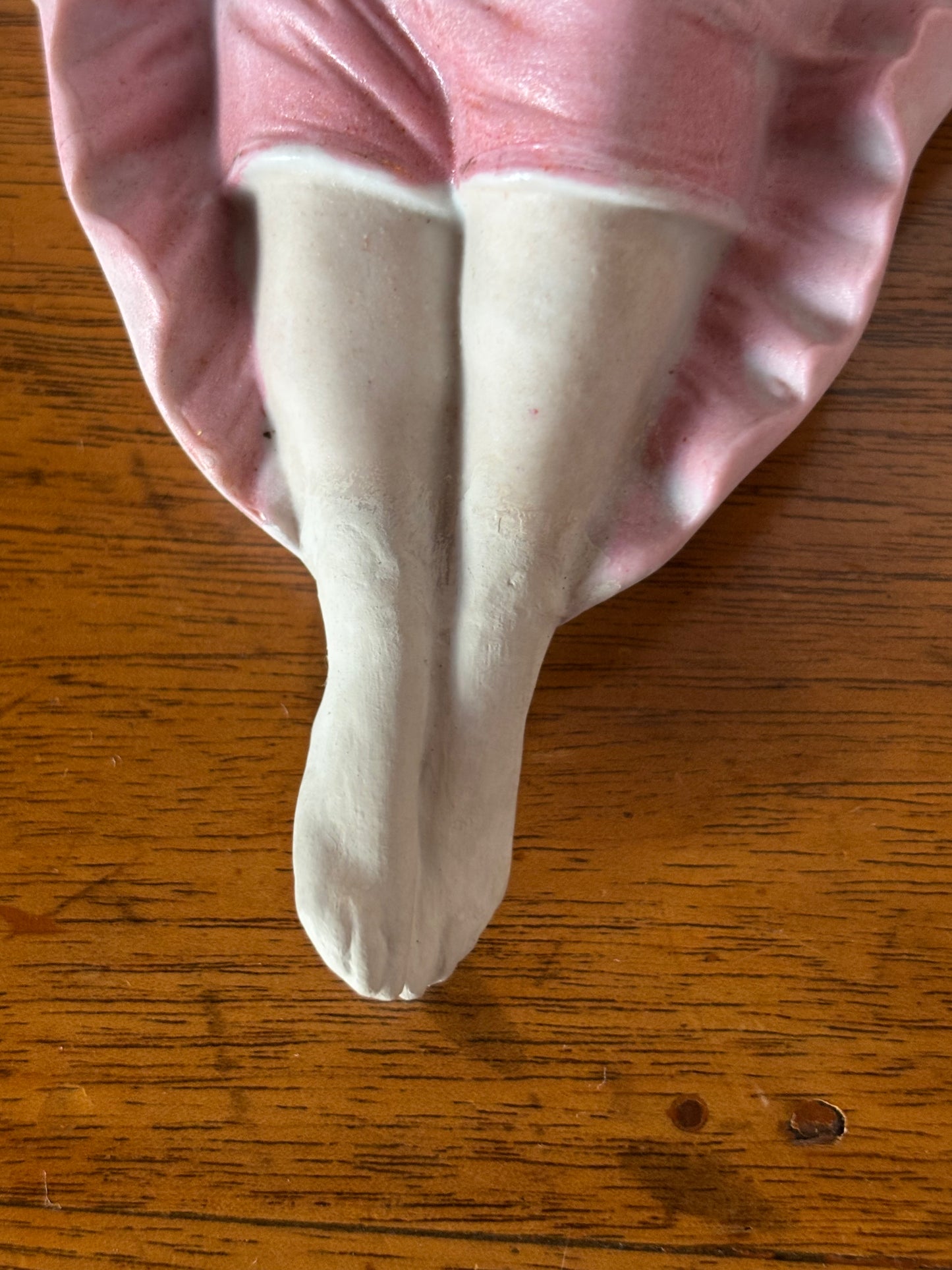 Acquasantiera in ceramica – Angelo in stile classico decorativo