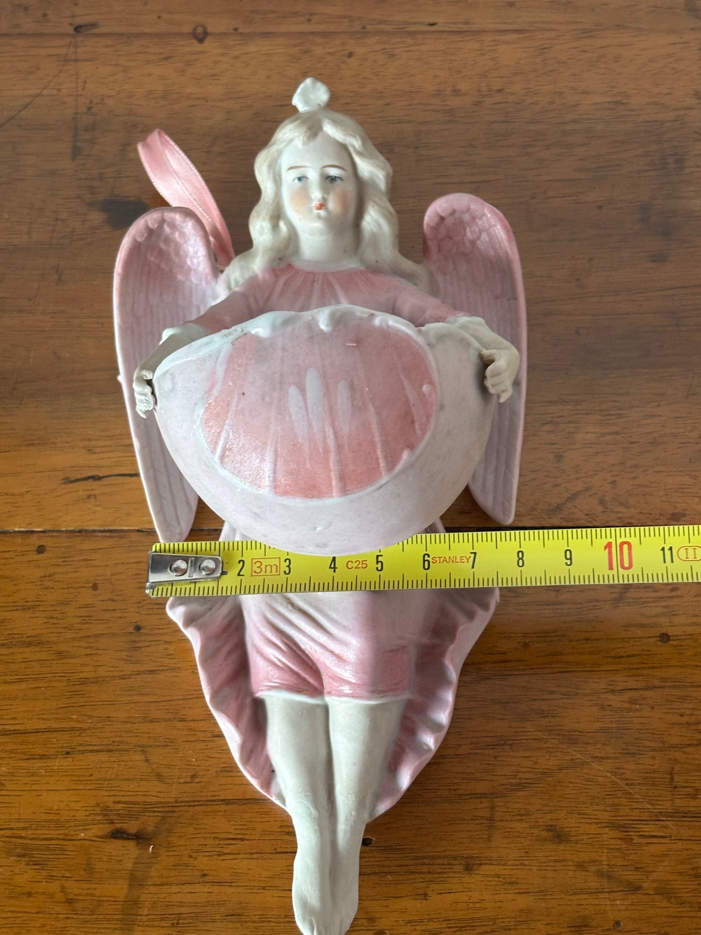 Acquasantiera in ceramica – Angelo in stile classico decorativo