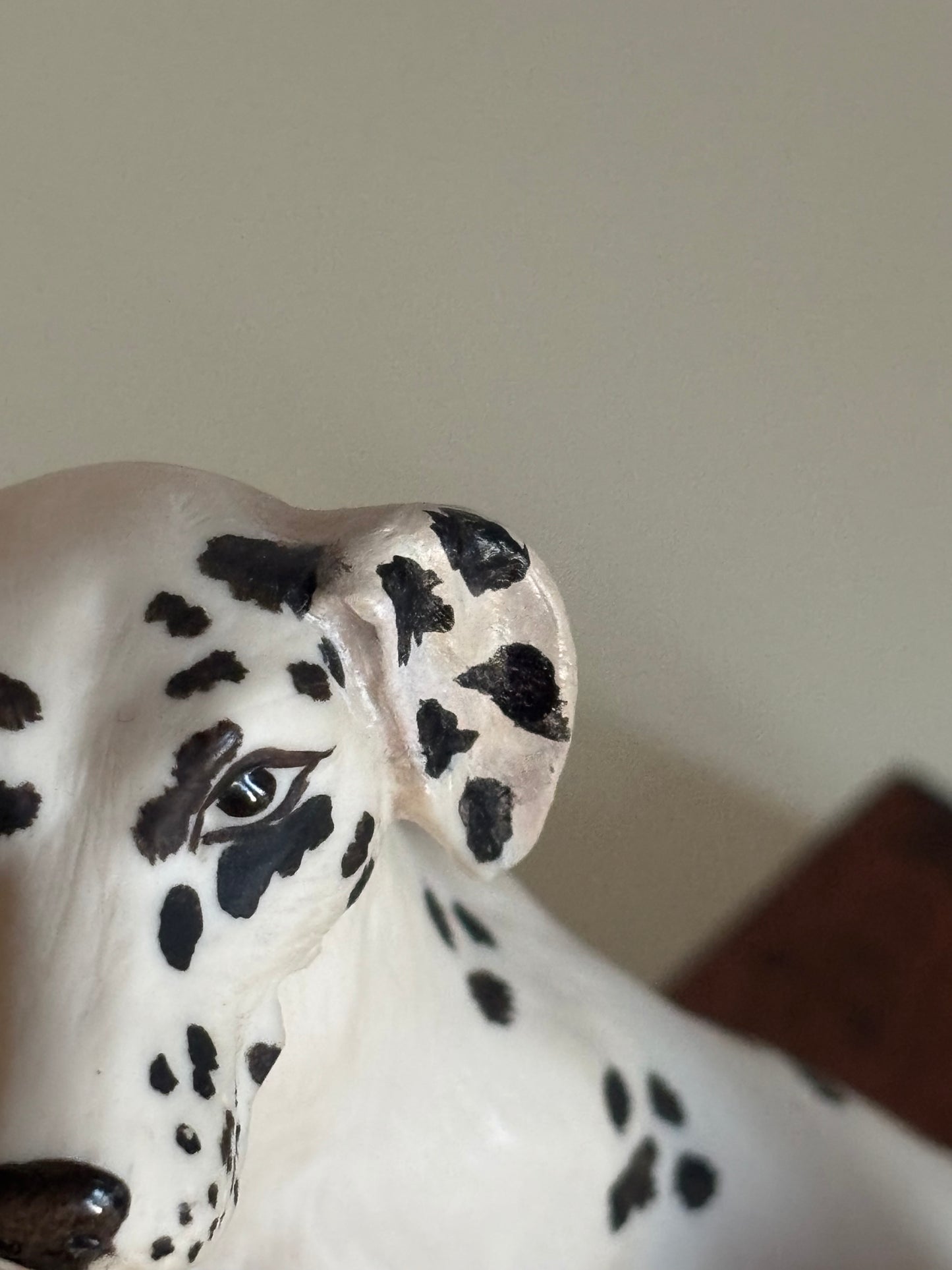 Giuseppe Armani „Dalmatians“ – Porzellanfigur, signiert, mit Originalsockel, restauriert
