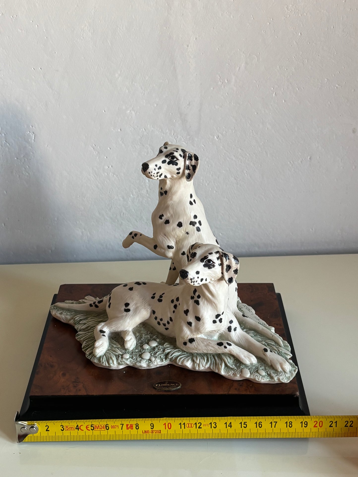 Giuseppe Armani „Dalmatians“ – Porzellanfigur, signiert, mit Originalsockel, restauriert