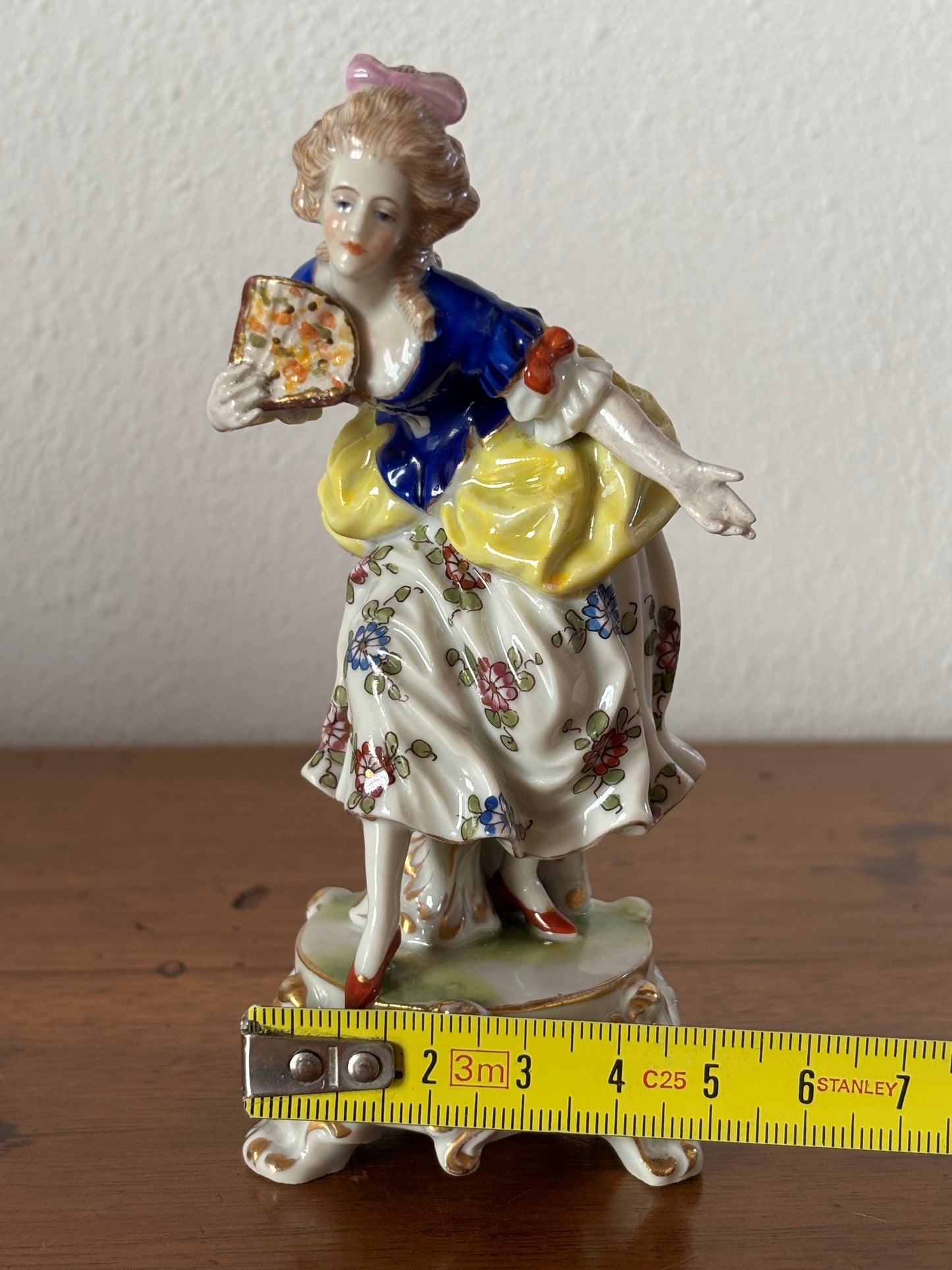 Statuetta restaurata del '900 – Eleganza d’epoca e raffinatezza senza tempo