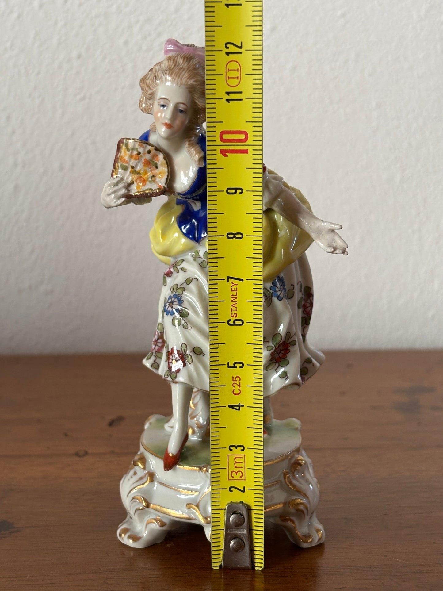 Statuetta restaurata del '900 – Eleganza d’epoca e raffinatezza senza tempo