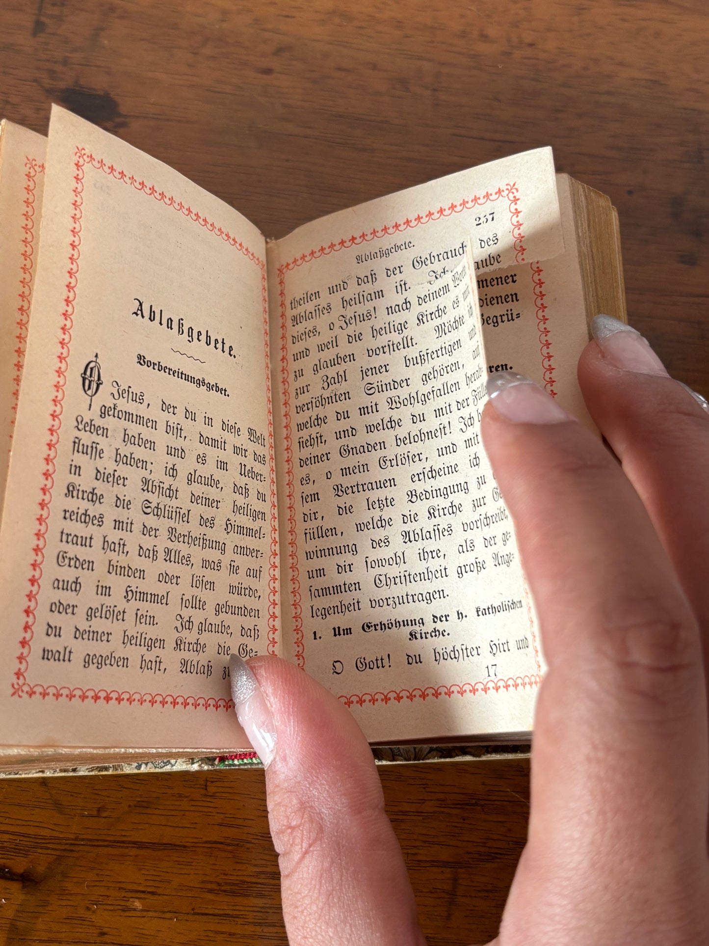 Taschengebetbuch von 1890 – „Allezeit im Herrn!“