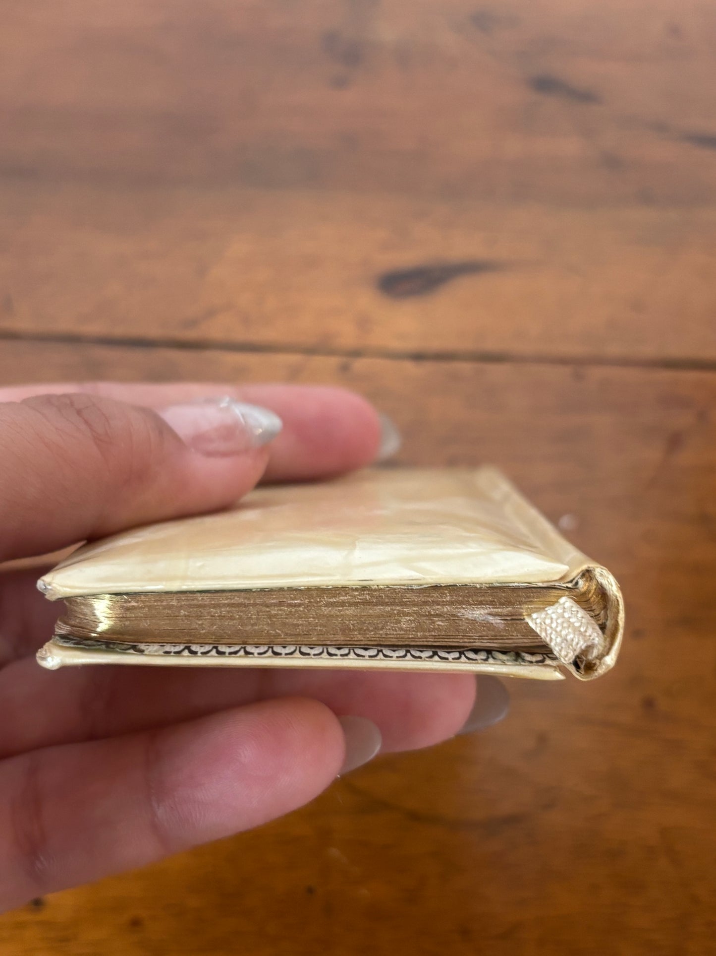 Spanische Taschengebetbücher – Ausgaben von 1893 und 1927
