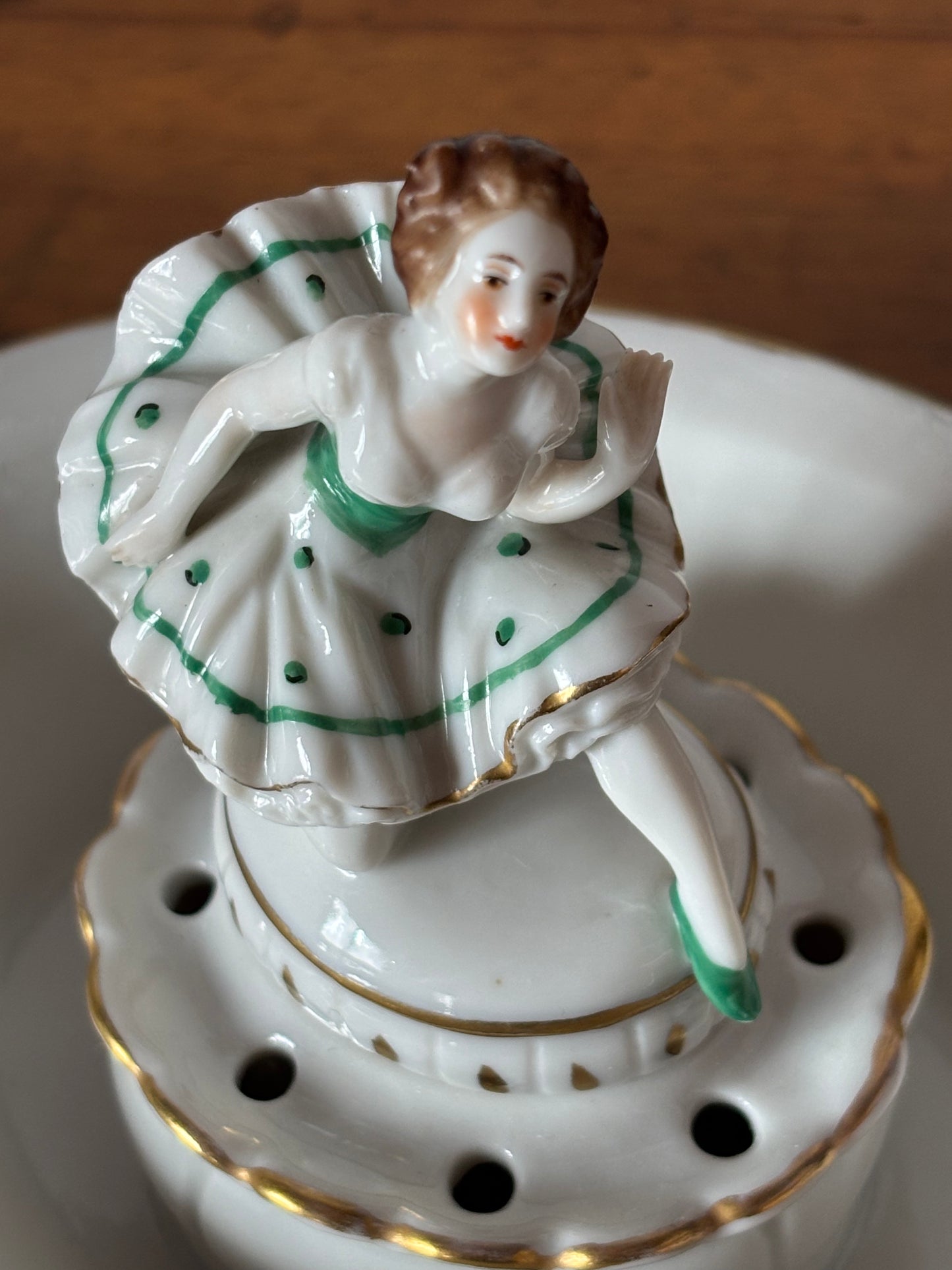 Volkstedt ballerina porcellana antica – vasetto portafiori restaurato da collezione