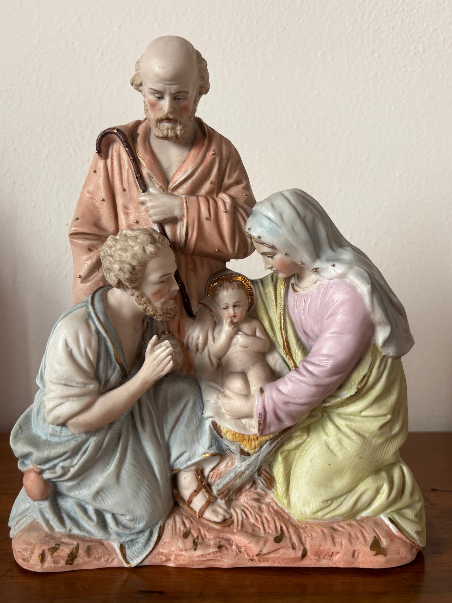 Statuetta della Sacra Famiglia in ceramica bisquit