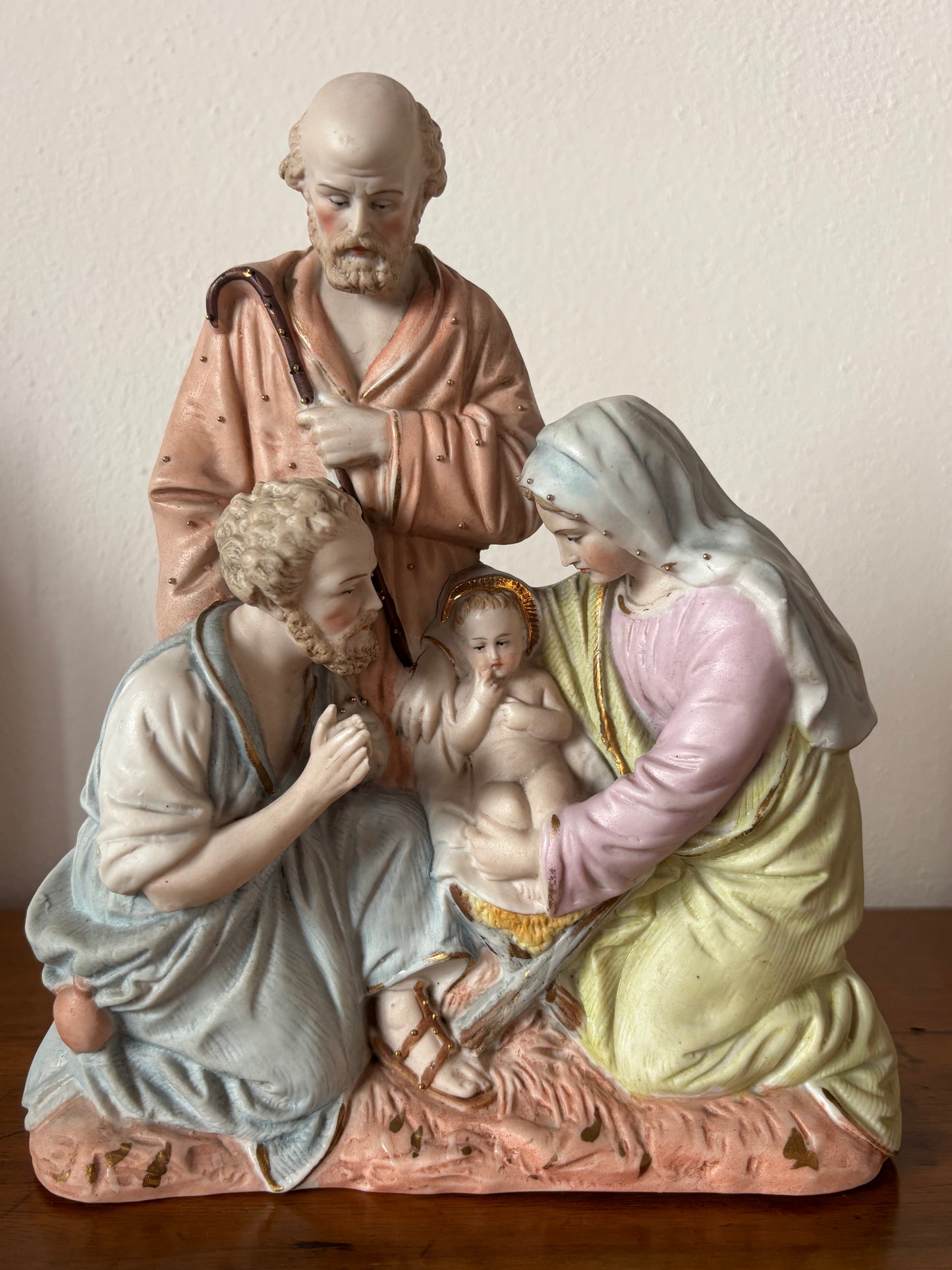 Statuetta della Sacra Famiglia in ceramica bisquit
