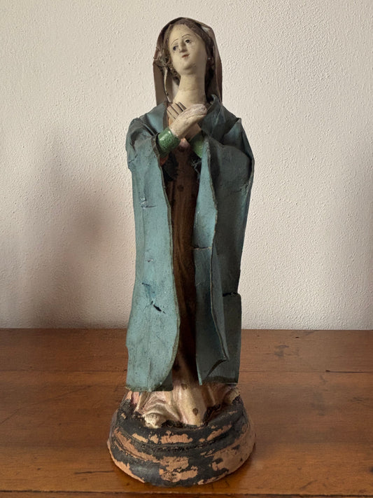 Statuina della Madonna in terracotta con abiti in cartapesta