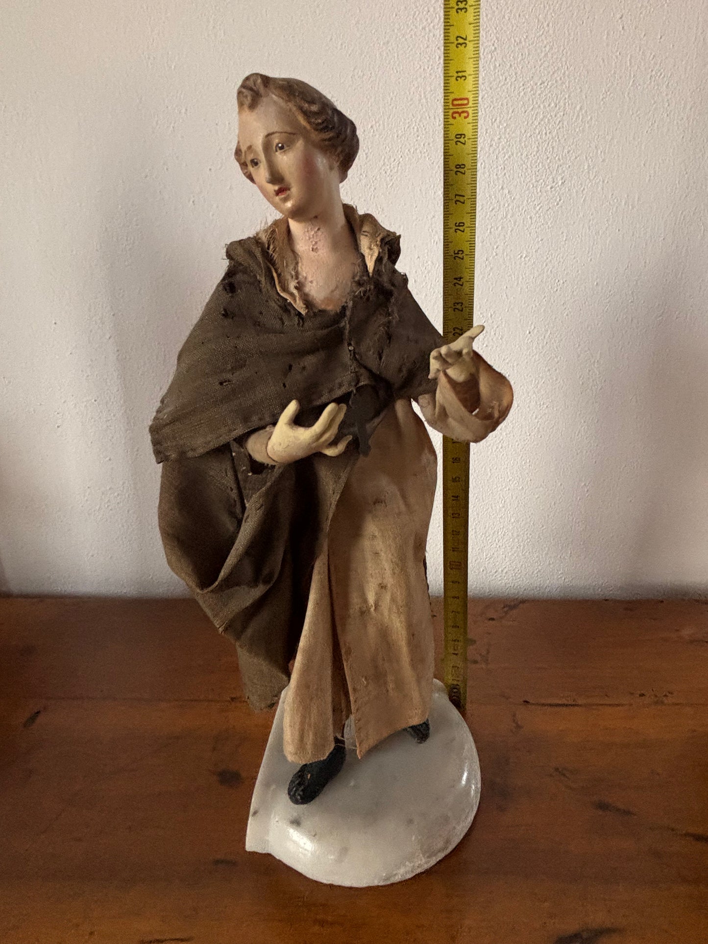Santo in Terracotta, Paglia e Occhi di Vetro su Base in Marmo