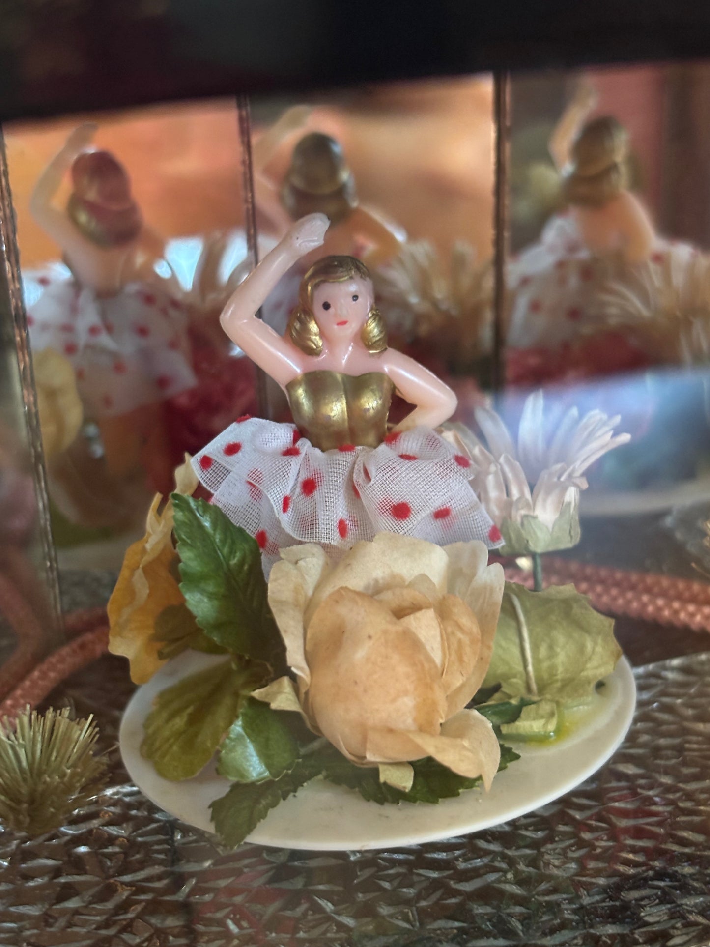 Carillon giapponese vintage con ballerina e luci