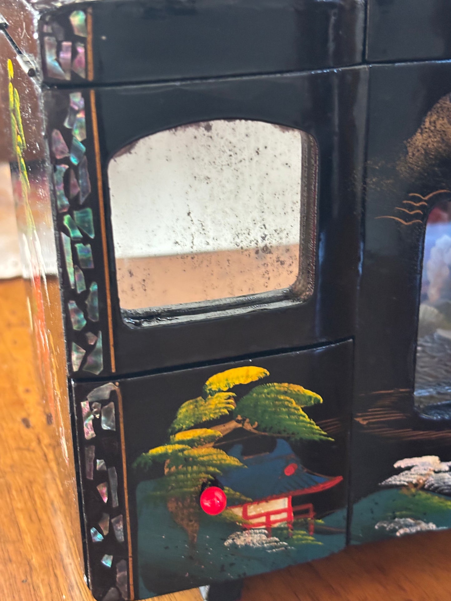 Carillon giapponese vintage con ballerina e luci