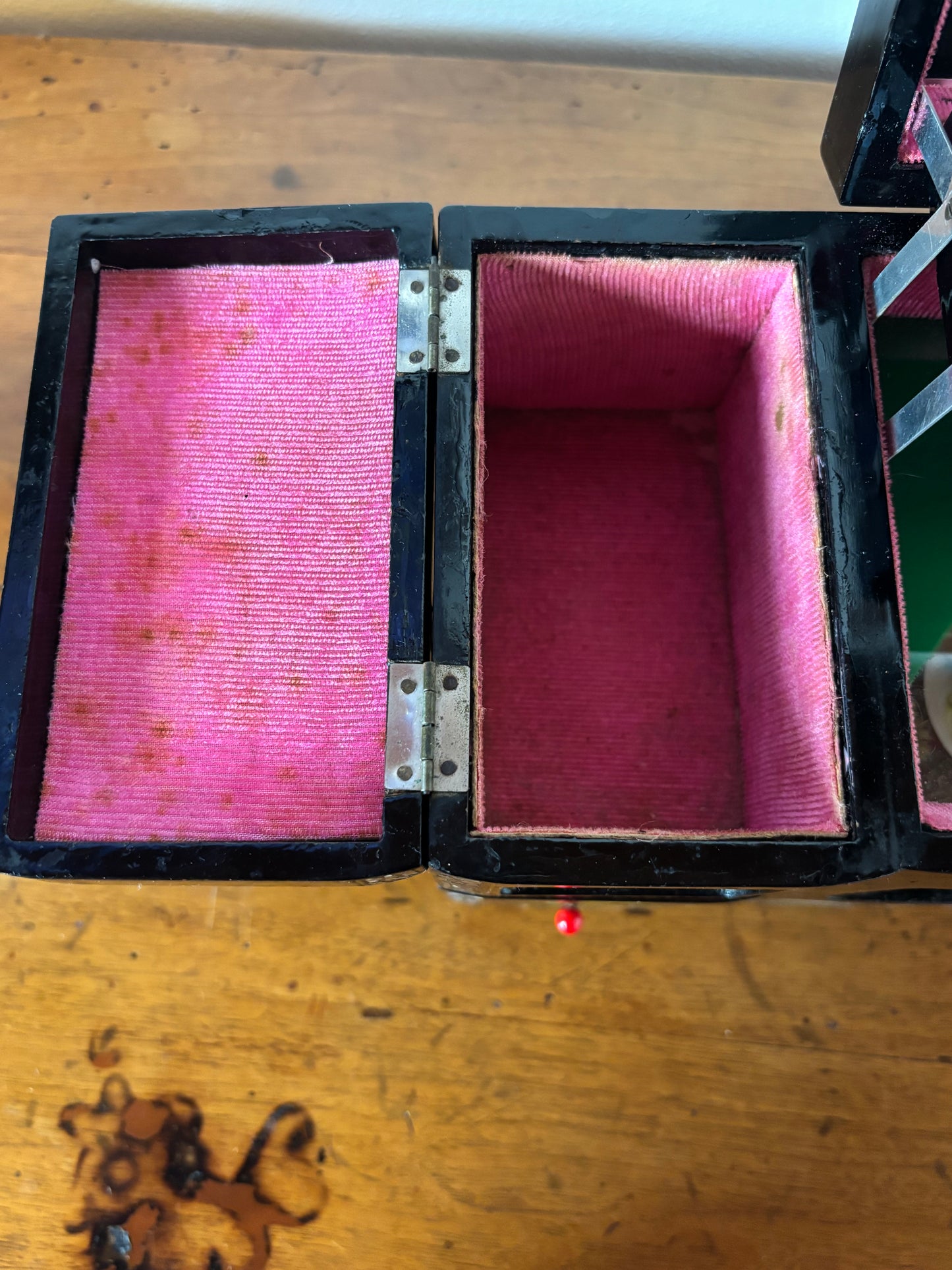 Carillon giapponese vintage con ballerina e luci