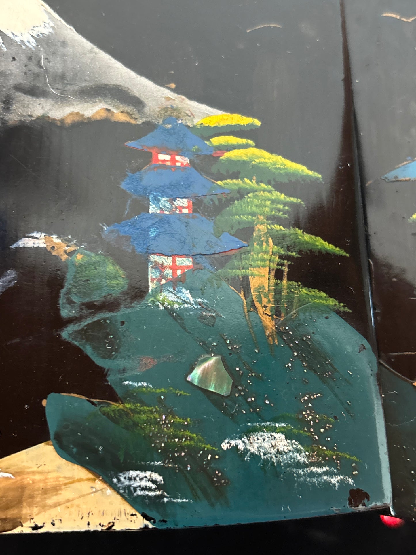 Carillon giapponese vintage con ballerina e luci