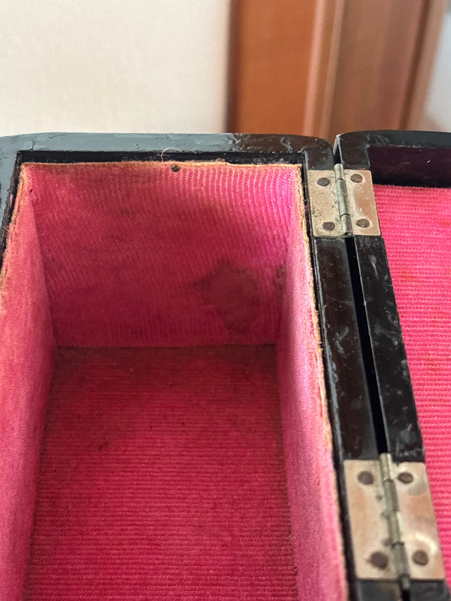 Carillon giapponese vintage con ballerina e luci