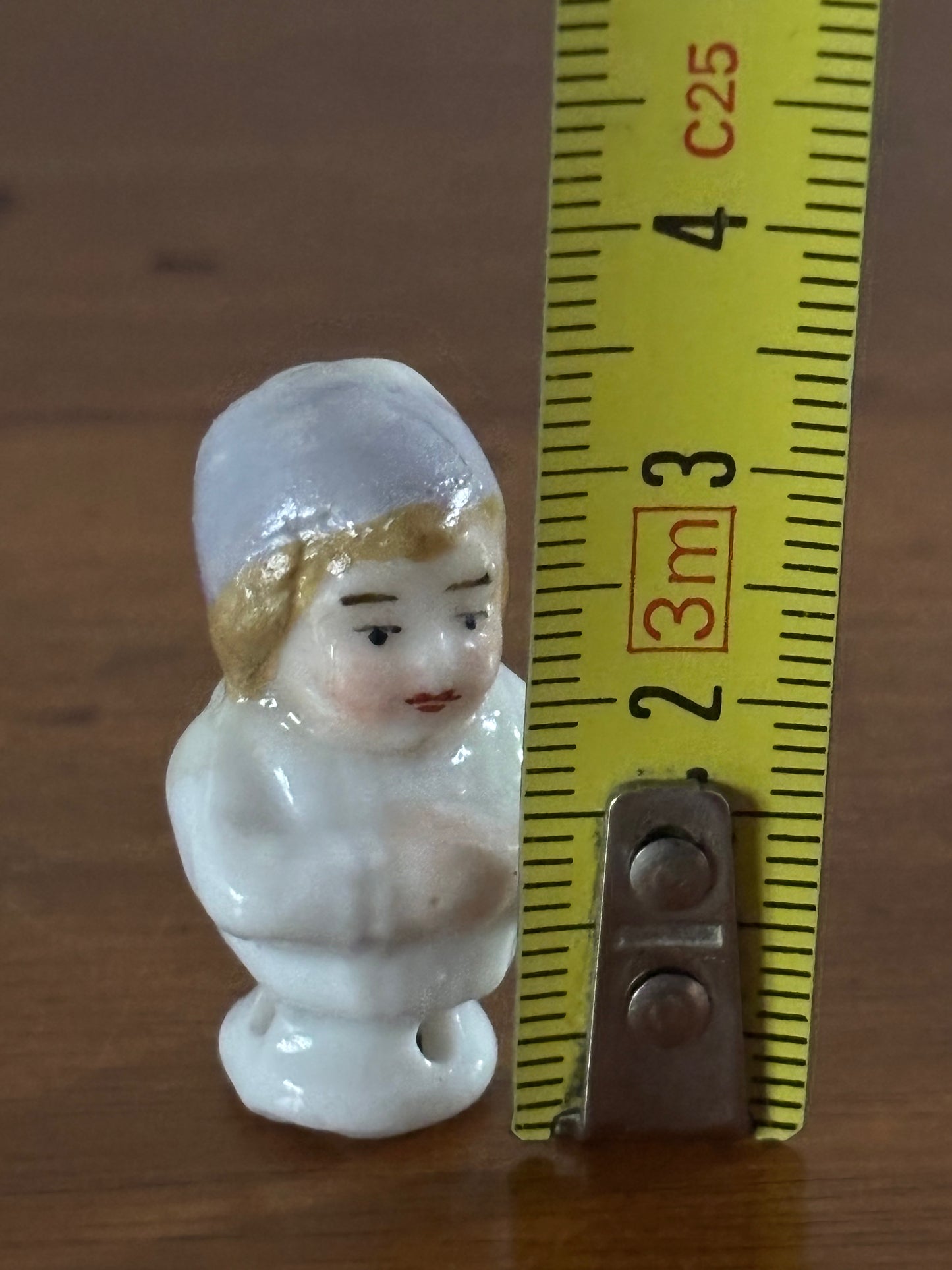 Half doll in miniatura vintage