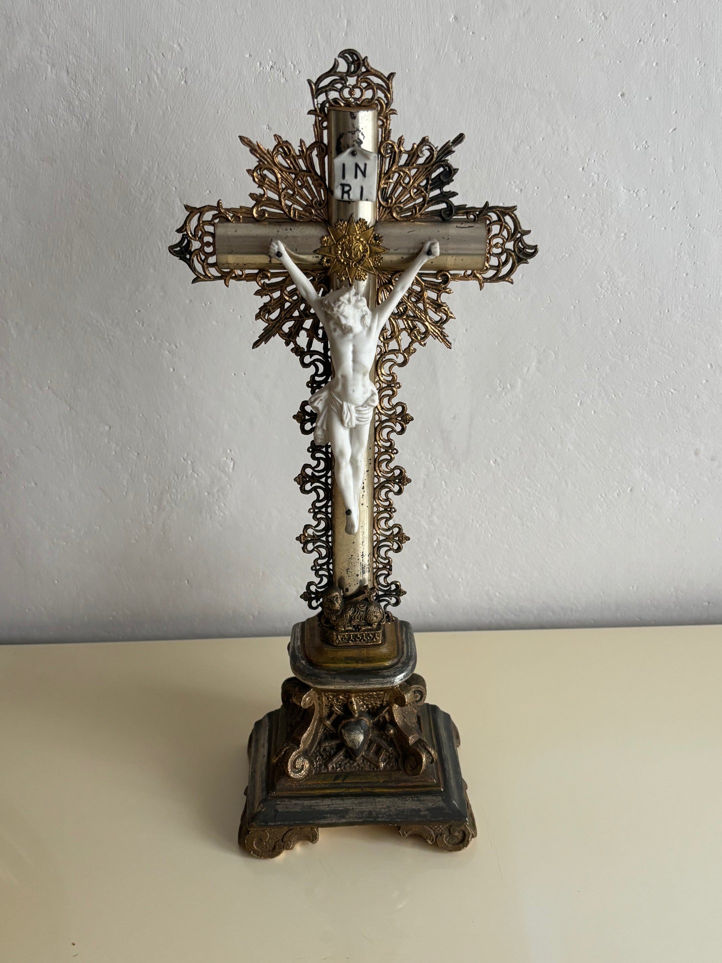 Antique Wooden Table Crucifix with Biscuit Ceramic Christ – Decorative and Devotional