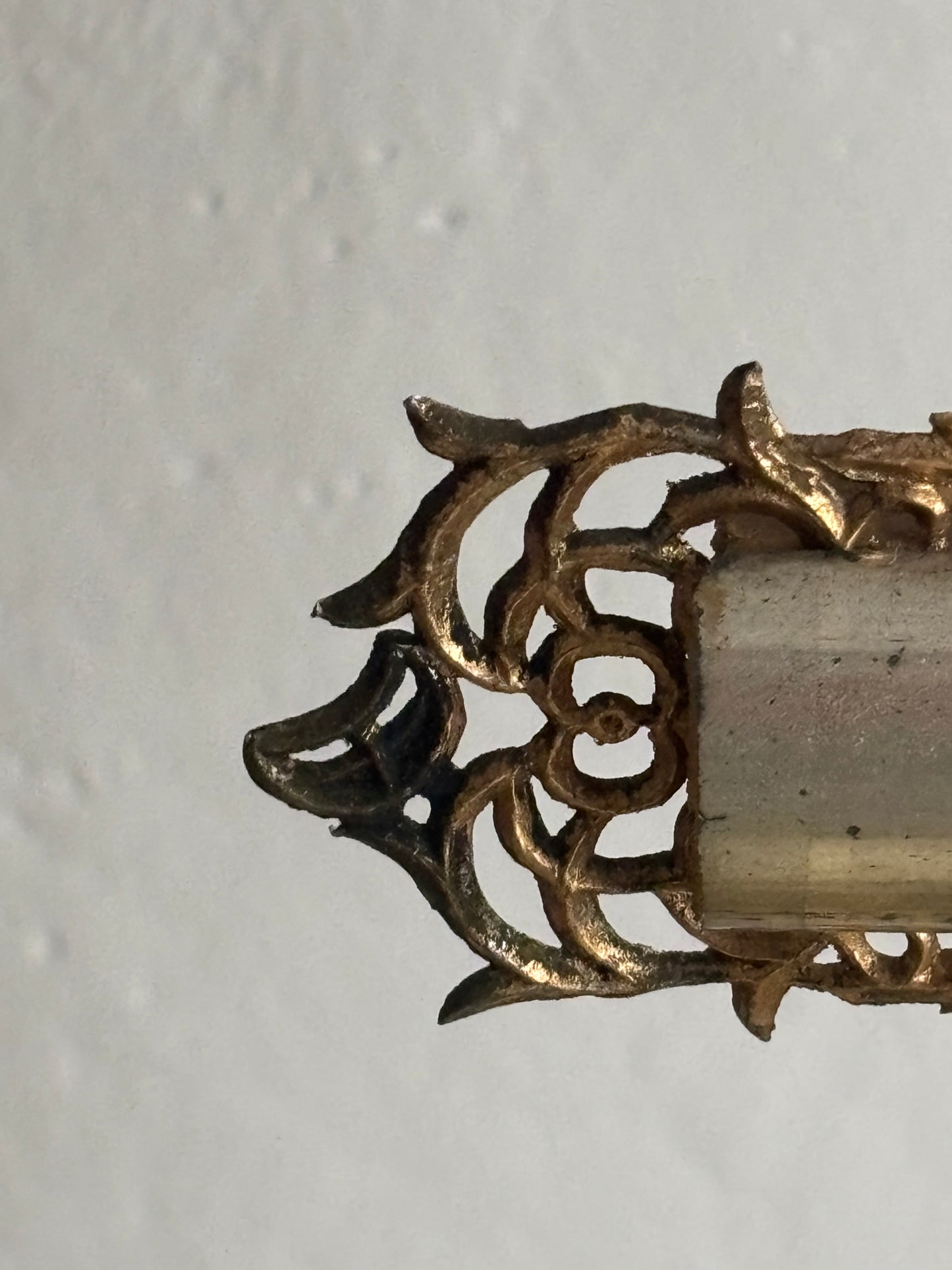 Antique Wooden Table Crucifix with Biscuit Ceramic Christ – Decorative and Devotional