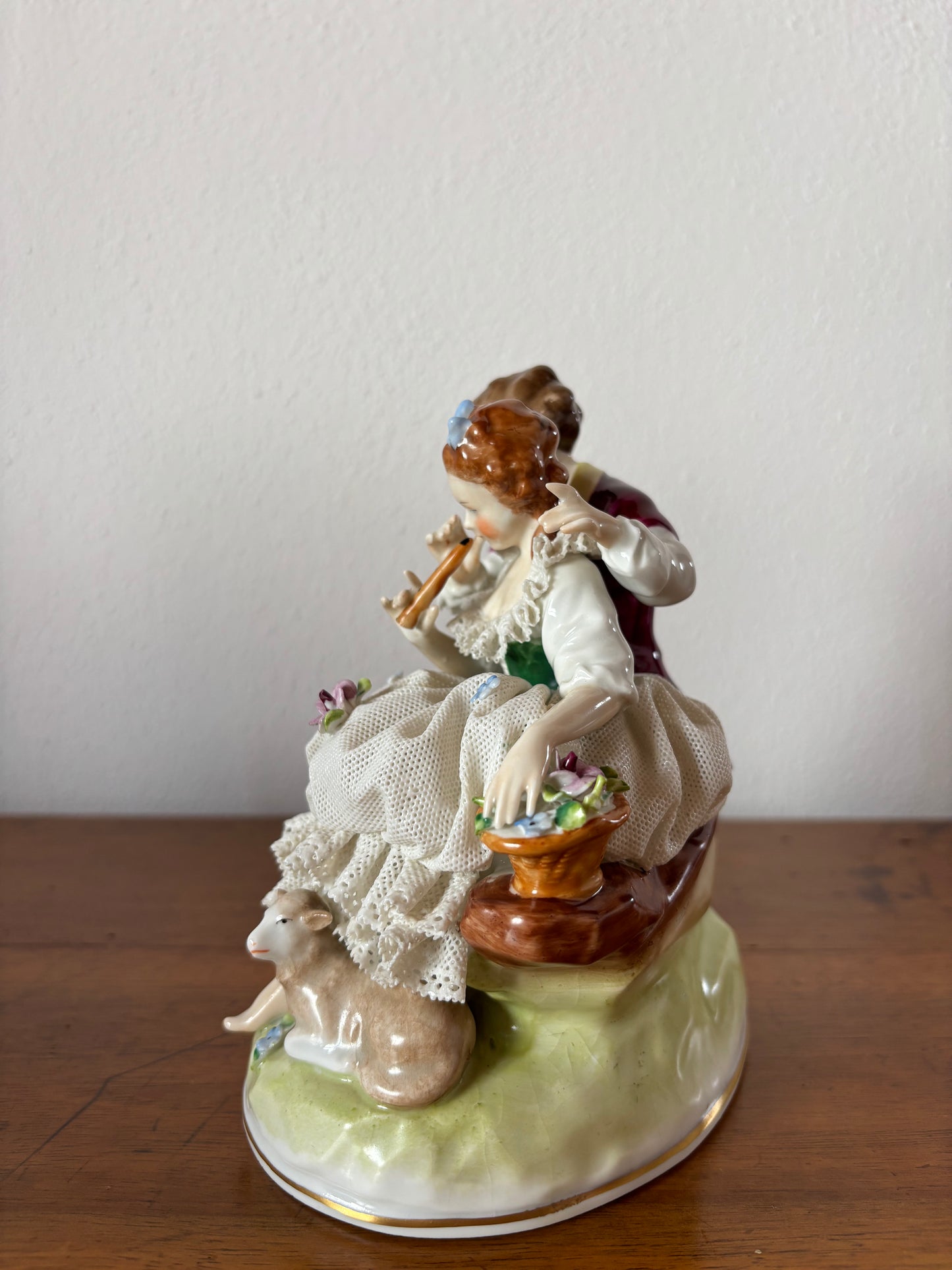 Statuetta Romantica marcata laboratorio Capodimonte