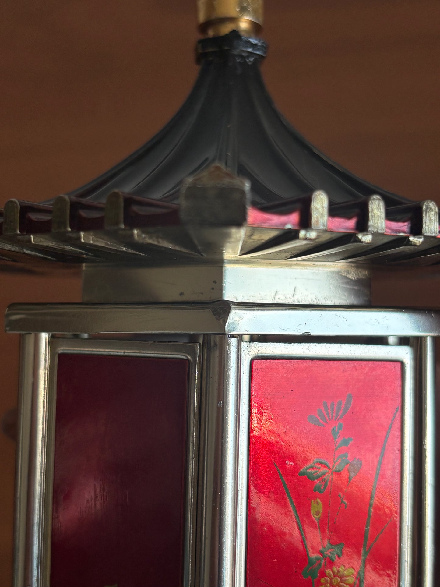Portasigarette Vintage Musicale a Forma di Pagoda
