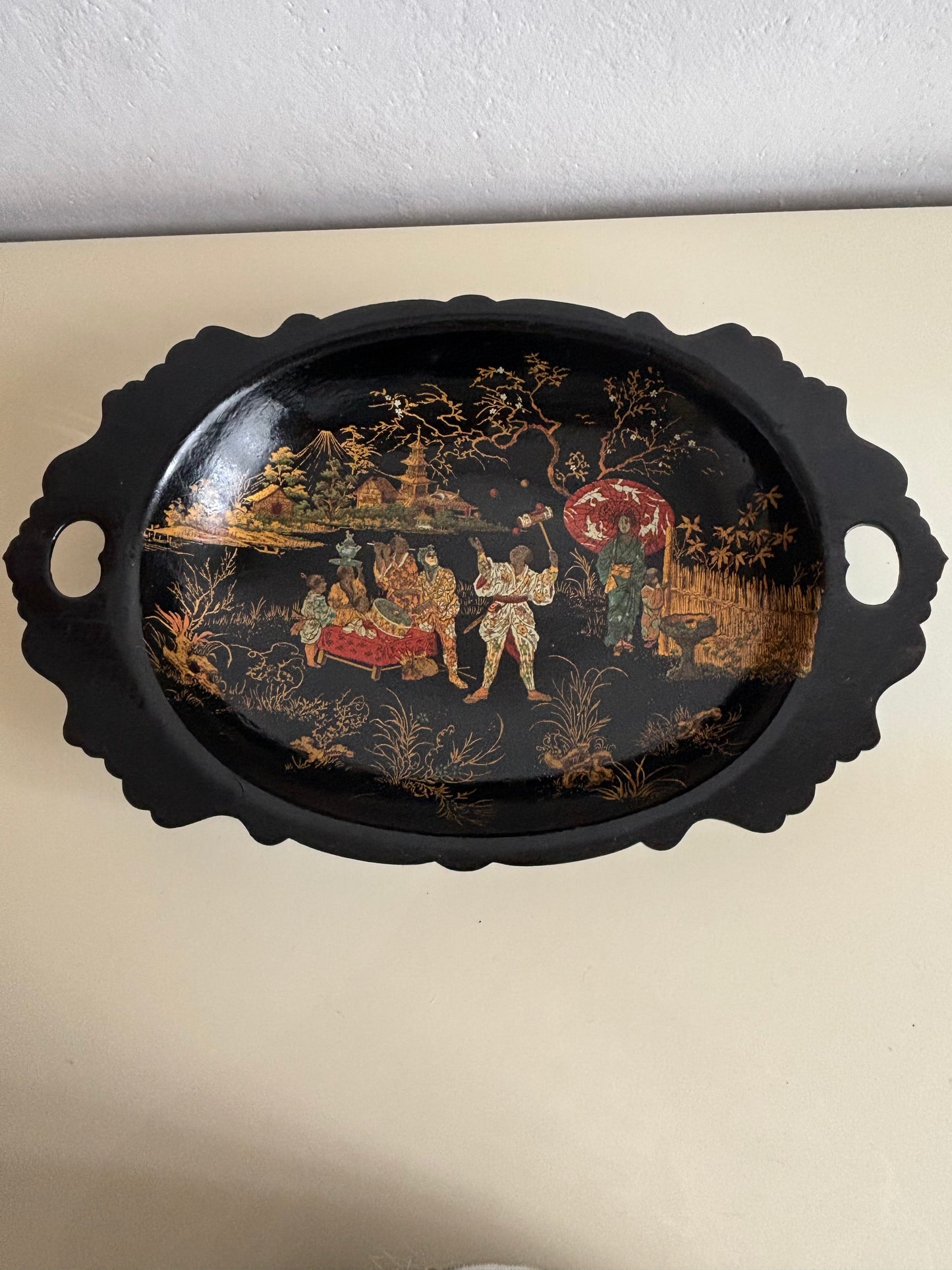Japanese‑Style Lacquered Tray, Napoléon III Period (Second Half of the 19th Century)