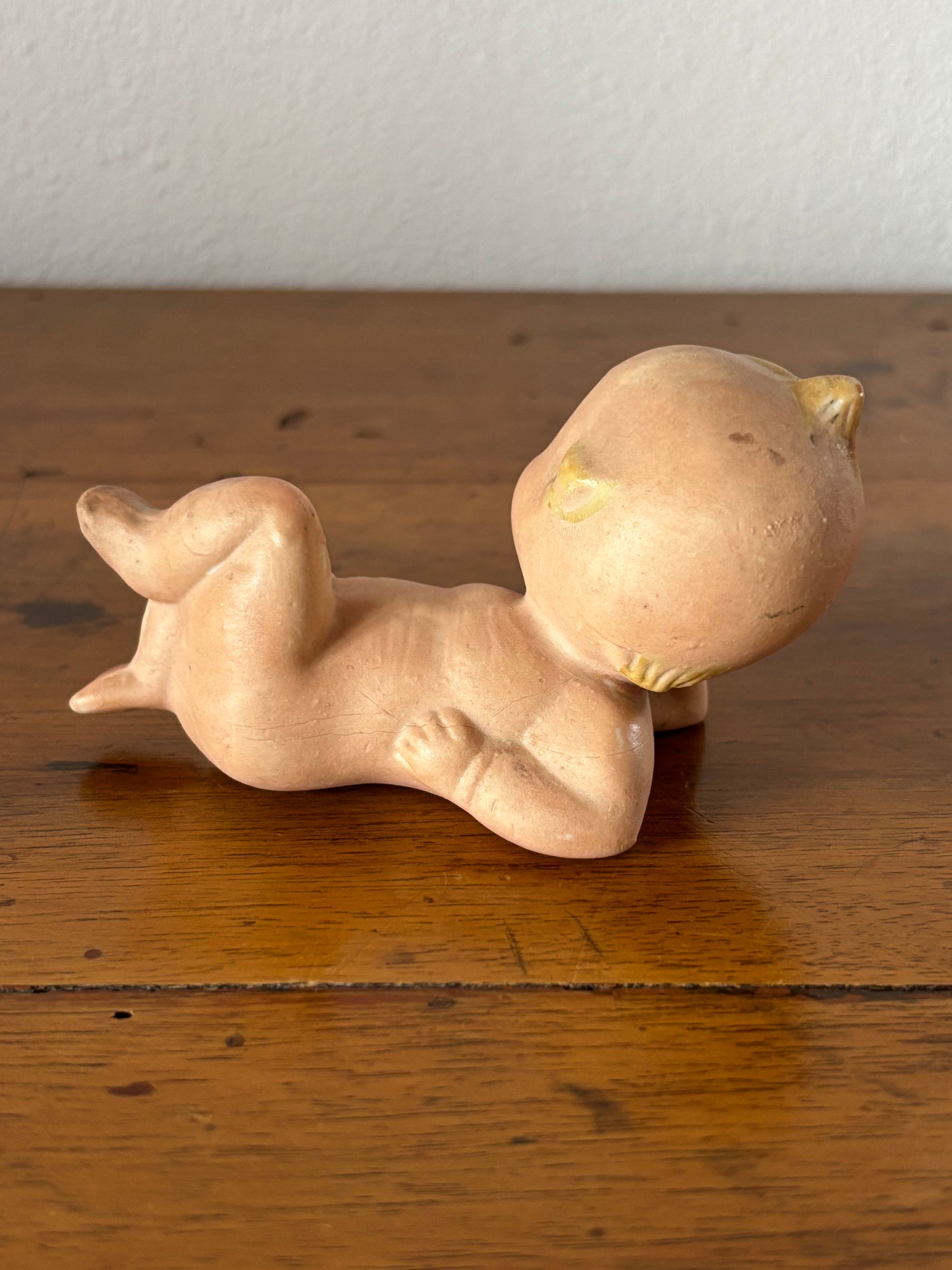 Statuetta Vintage Bambino Disteso  – Stile Rose O'Neill Kewpie