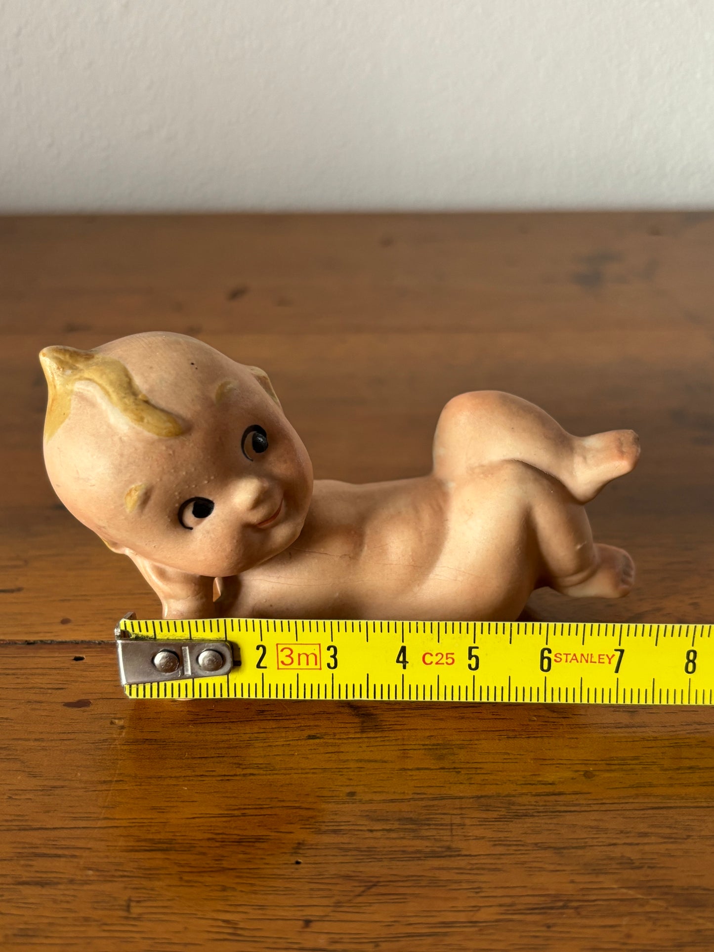 Statuetta Vintage Bambino Disteso  – Stile Rose O'Neill Kewpie