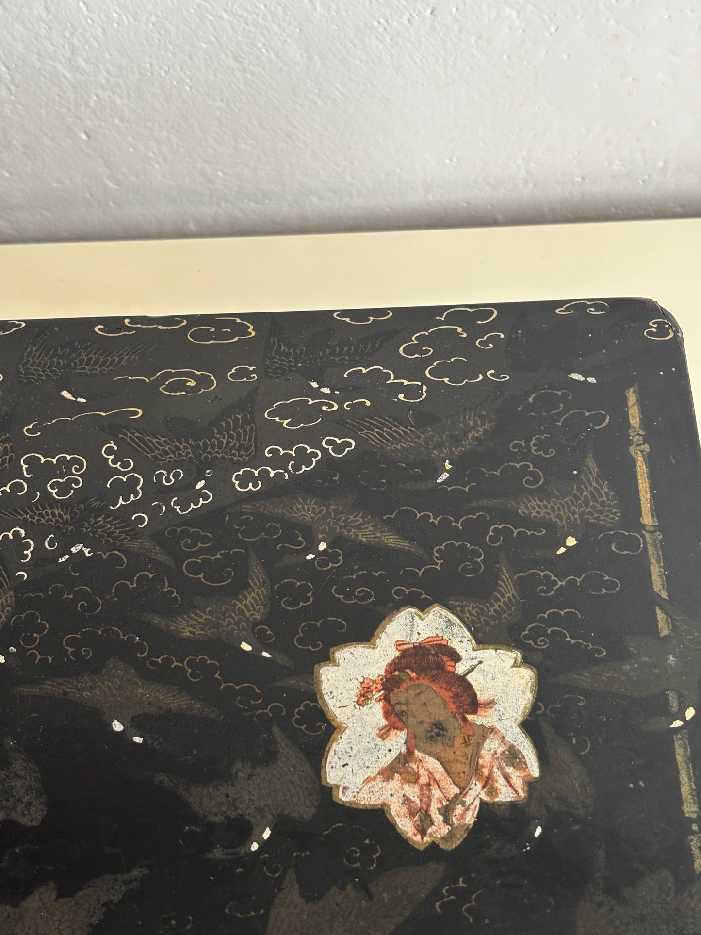 Japanisch inspirierte lackierte Dokumentenbox, Napoleon‑III‑Zeit (zweite Hälfte des 19. Jahrhunderts)