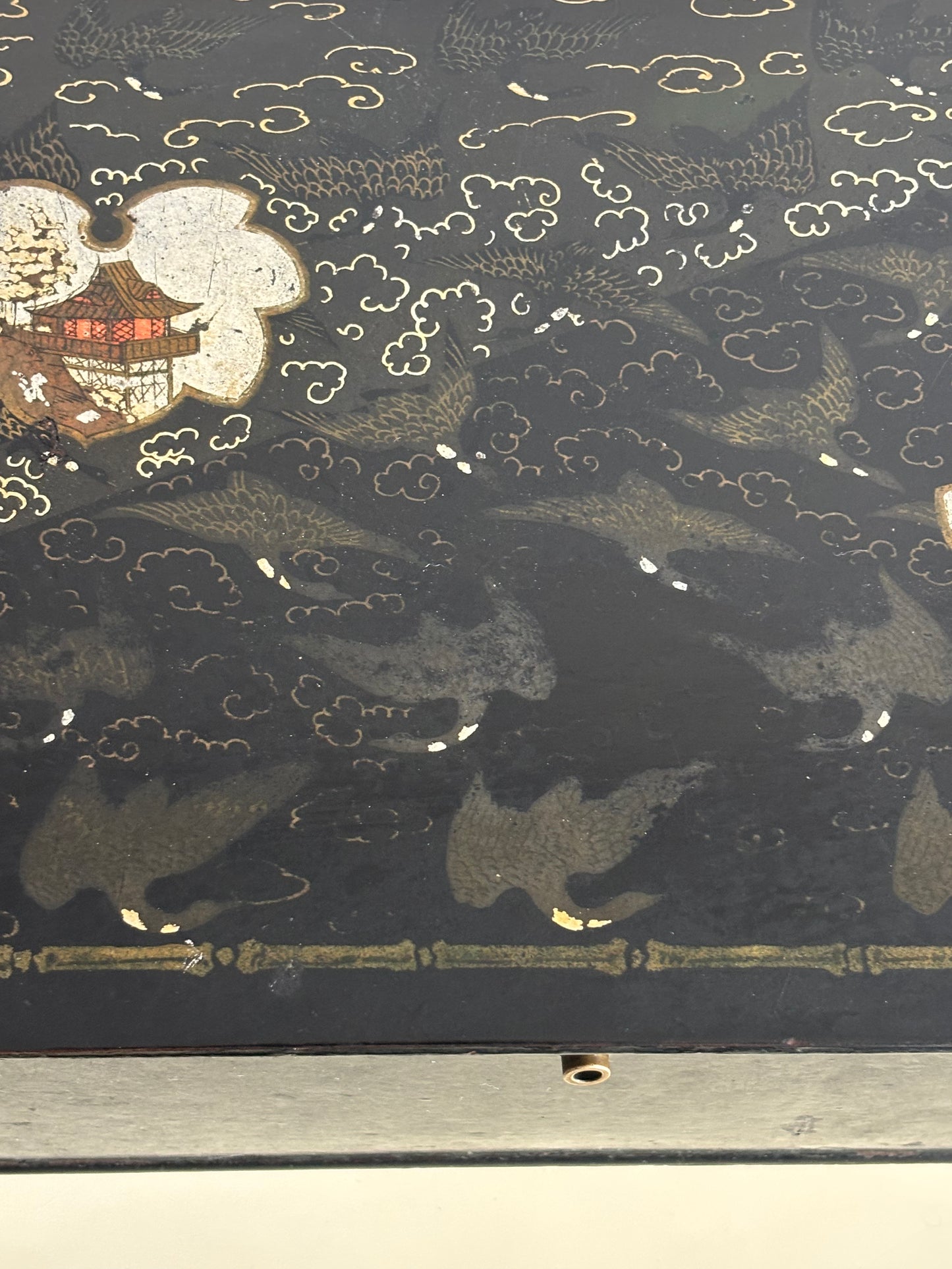 Japanisch inspirierte lackierte Dokumentenbox, Napoleon‑III‑Zeit (zweite Hälfte des 19. Jahrhunderts)