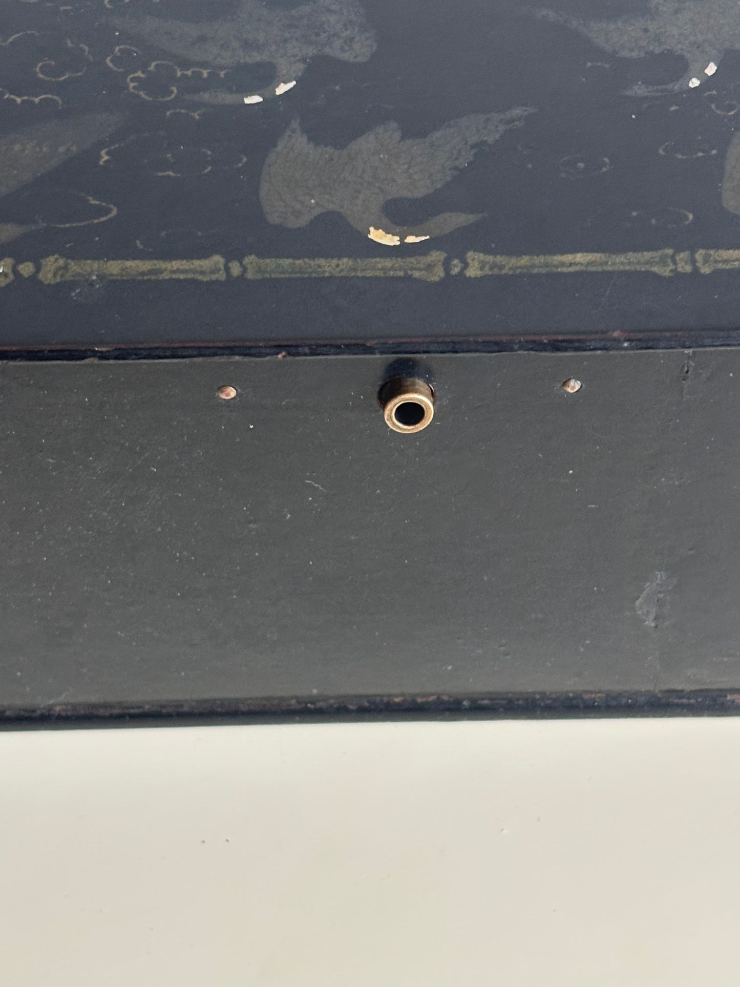 Japanisch inspirierte lackierte Dokumentenbox, Napoleon‑III‑Zeit (zweite Hälfte des 19. Jahrhunderts)