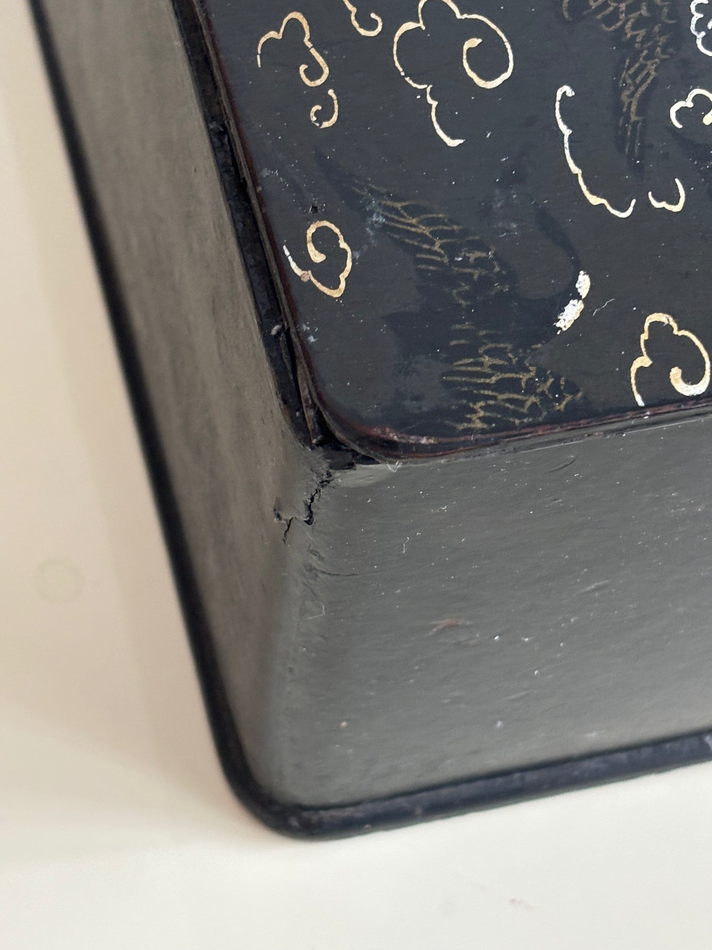 Japanisch inspirierte lackierte Dokumentenbox, Napoleon‑III‑Zeit (zweite Hälfte des 19. Jahrhunderts)