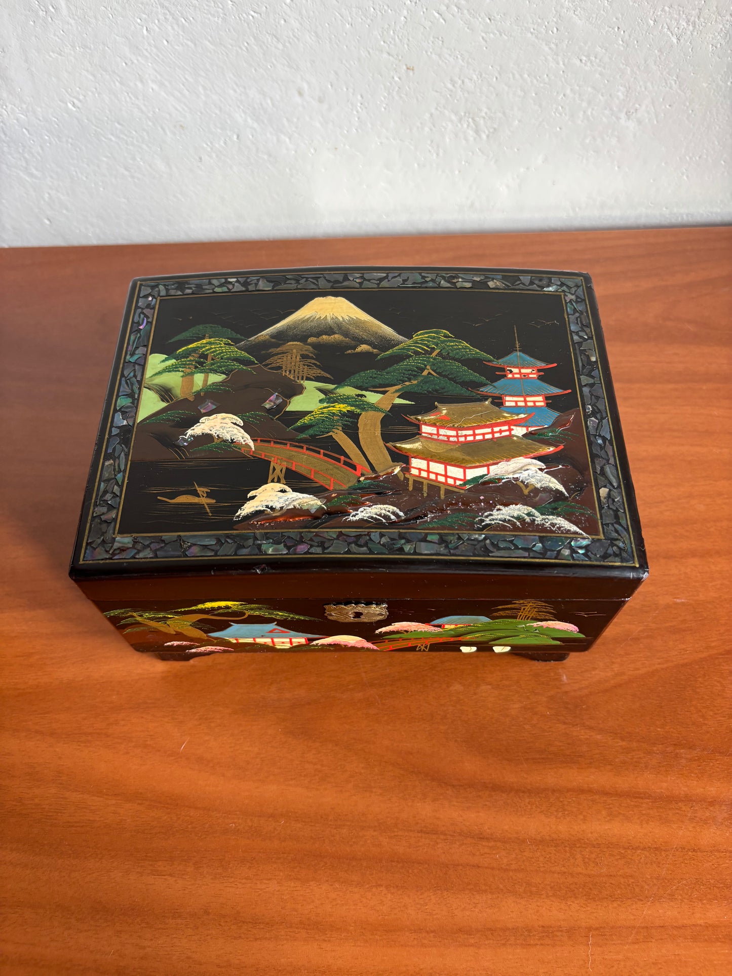 Vintage Japanese Lacquer Jewelry Box with Music Box and Lights