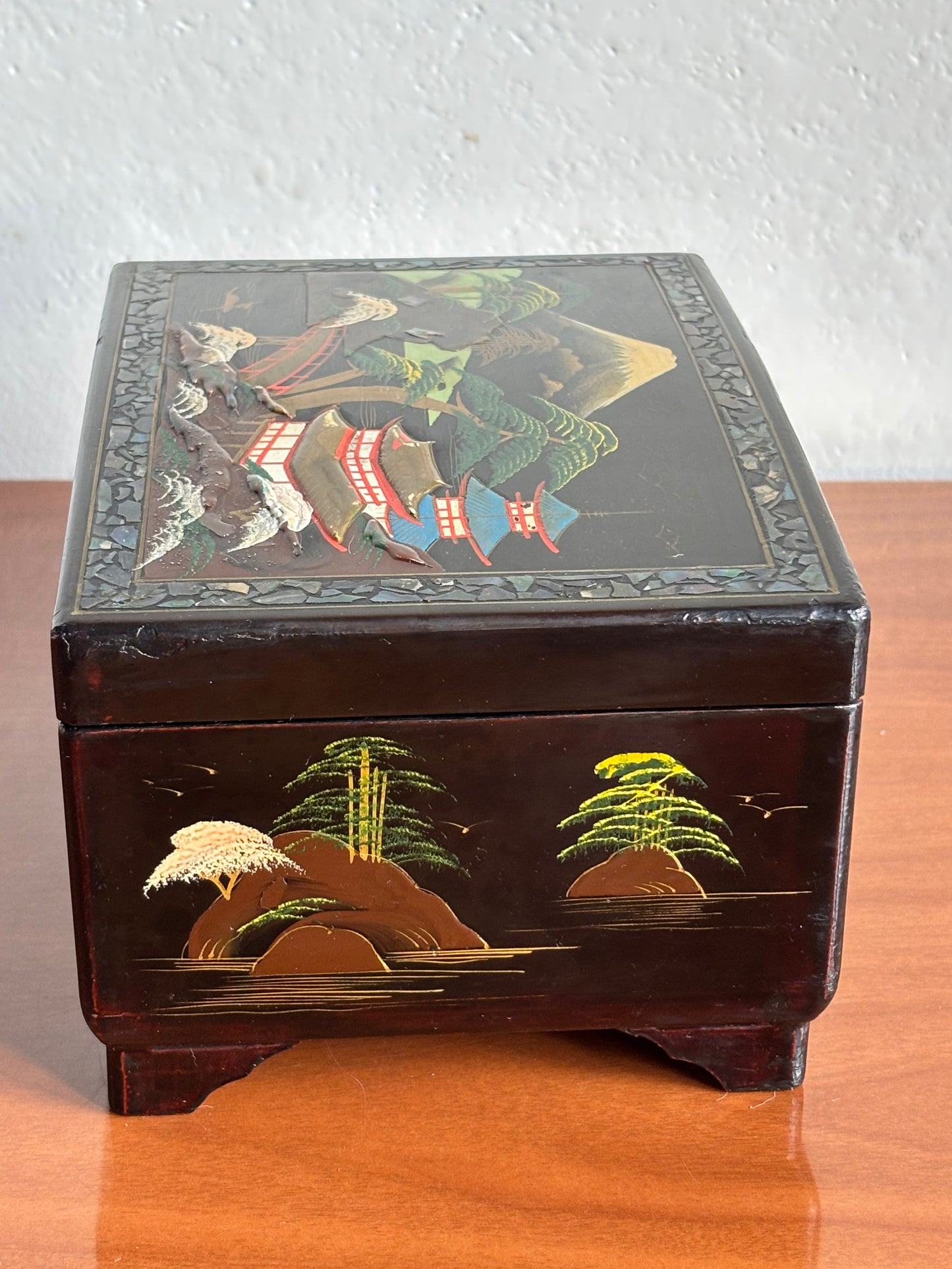 Vintage Japanese Lacquer Jewelry Box with Music Box and Lights