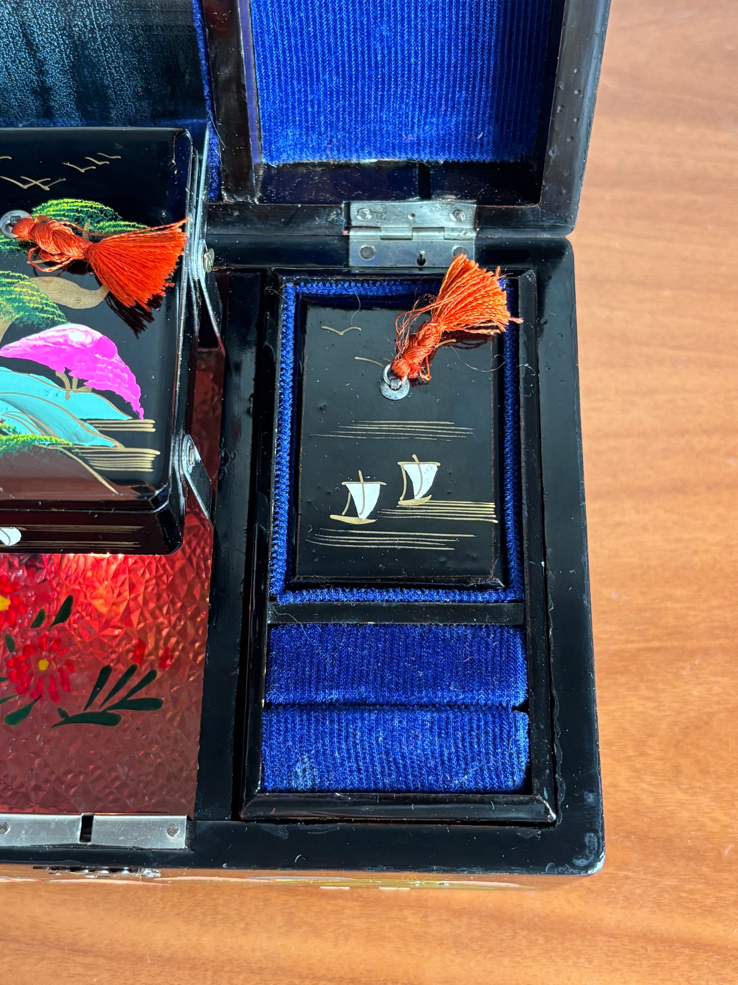 Vintage Japanese Lacquer Jewelry Box with Music Box and Lights