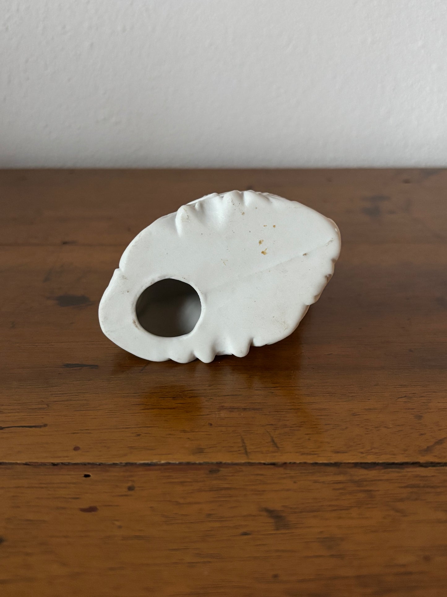 Piccola Statuetta Vintage in Ceramica con Due Putti