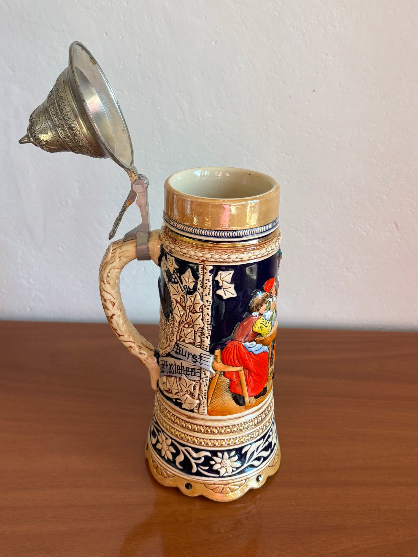 Boccale da Birra Tedesco Musicale Vintage in Ceramica con Coperchio in Metallo e Carillon
