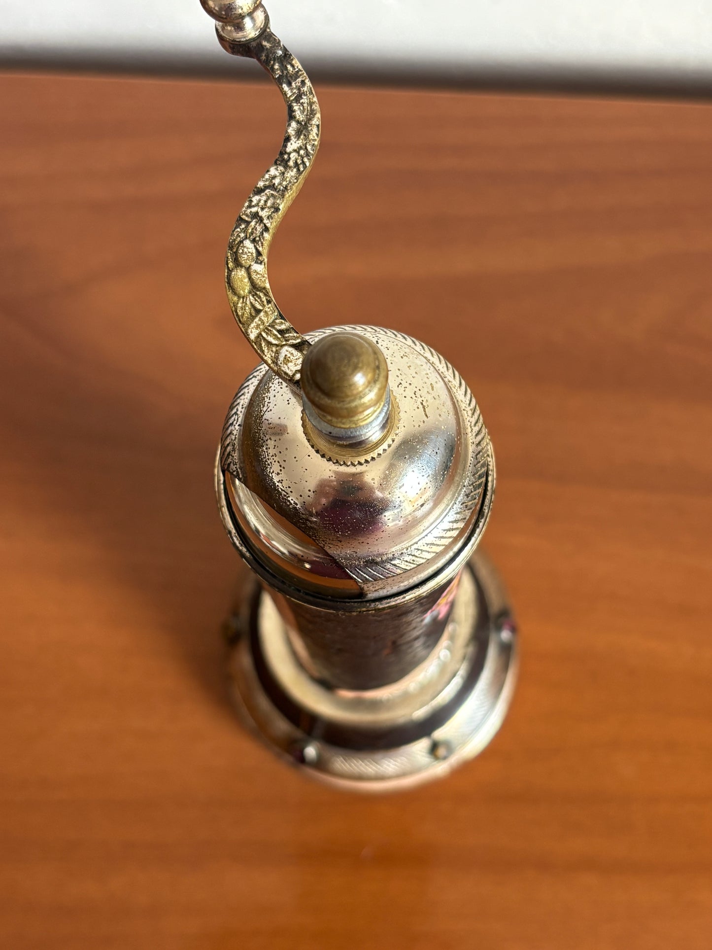 Vintage Musical Pepper Mill with Working Music Box – Collectible and Retro Decorative Piece