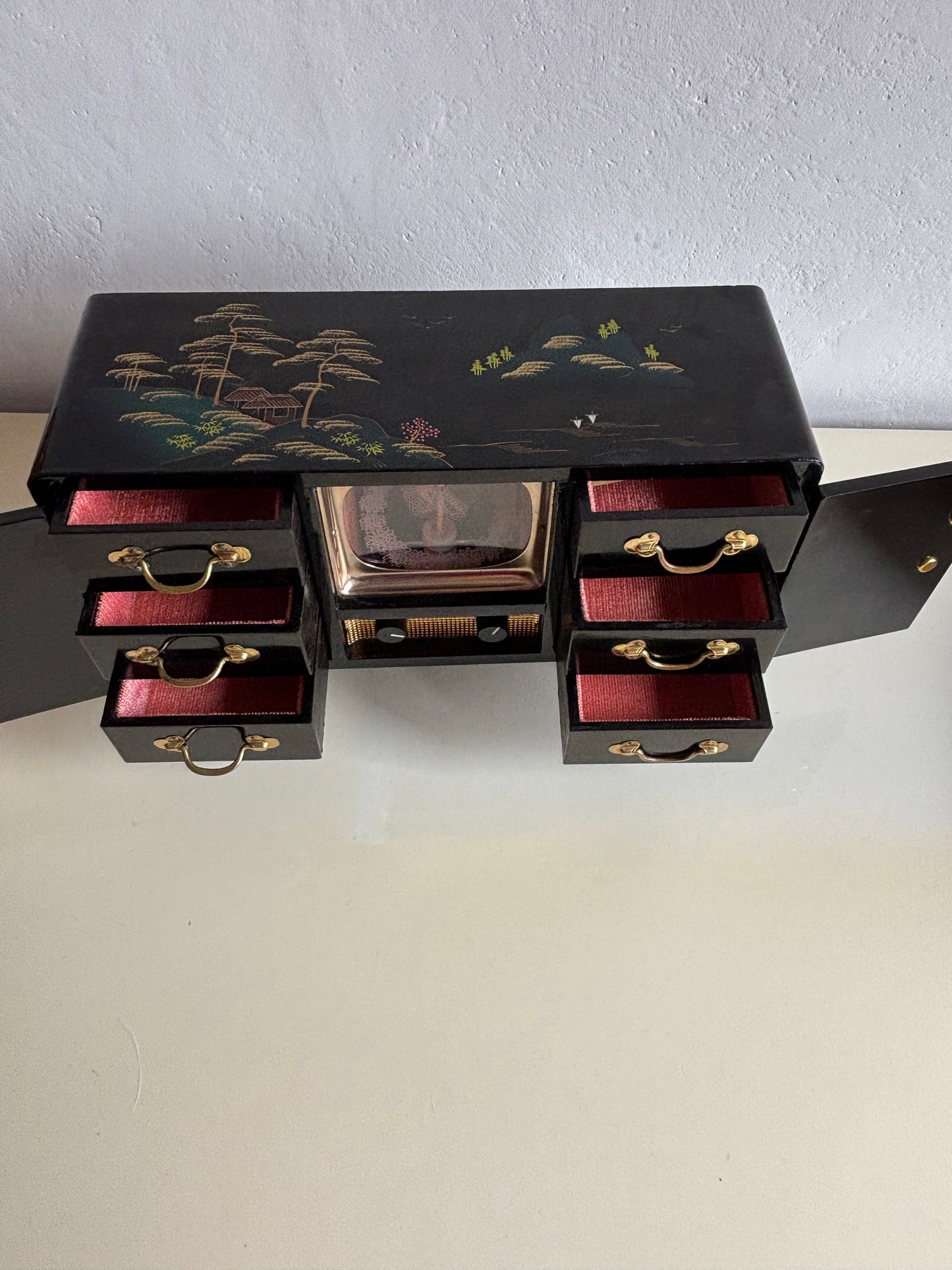 Portagioie giapponese vintage con carillon – modello televisore con ballerina magnetica