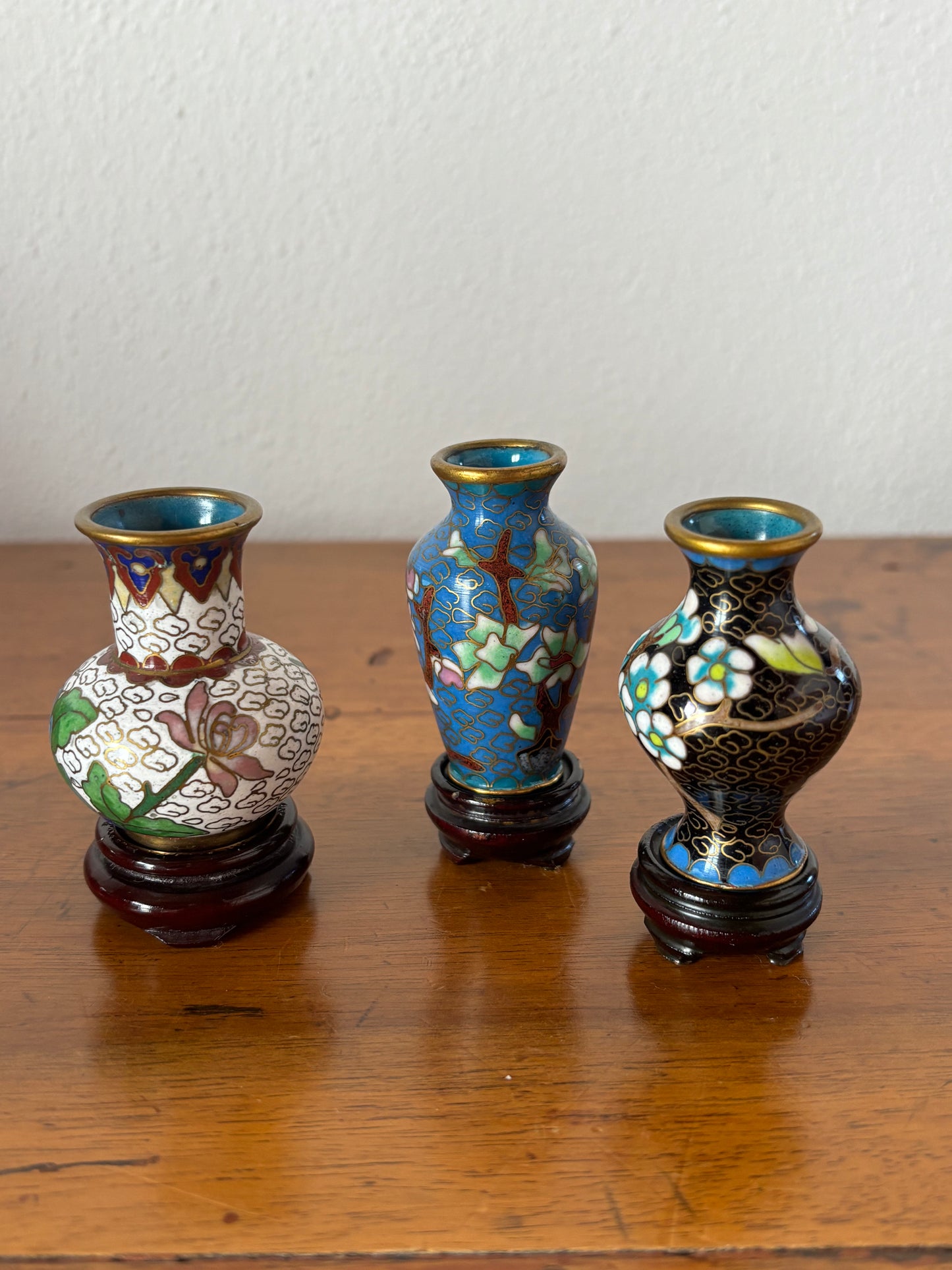 Set di vasi cinesi in miniatura cloisonné