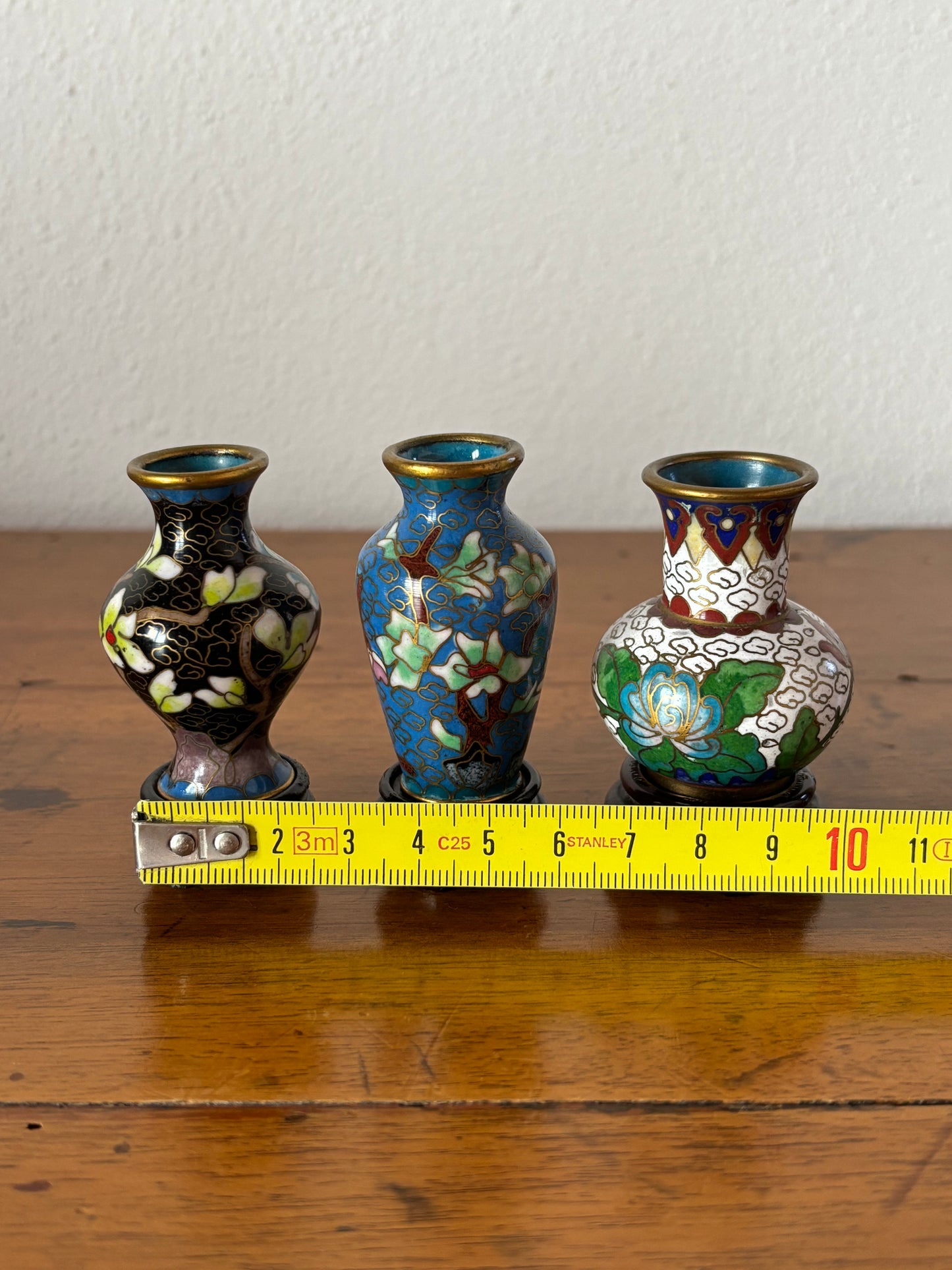Set di vasi cinesi in miniatura cloisonné